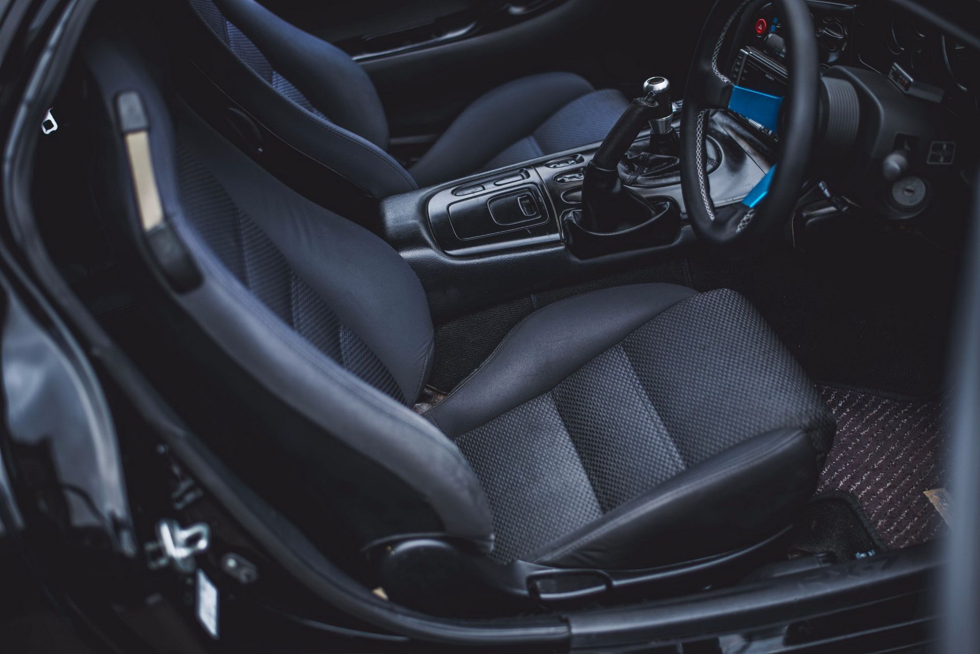 mazda-rx-7-rhd-bat-auction-19 Quench Your Need For Speed With This 1992 RHD Mazda RX-7