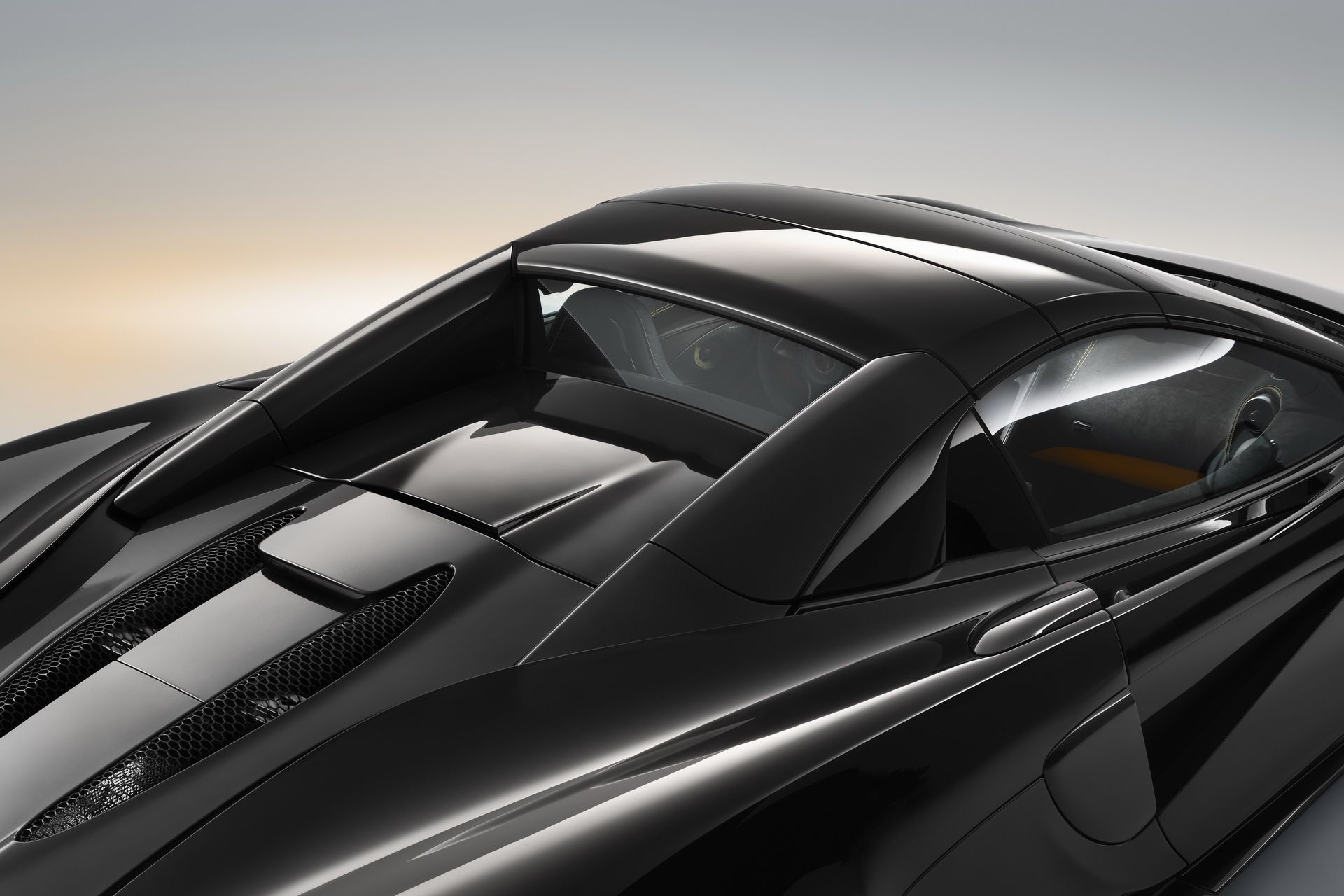 mclaren-570s-spider-design-edition-us-prices-5 U.S. Buyers Can Now Order McLaren’s 570S Spider Design Edition Specs