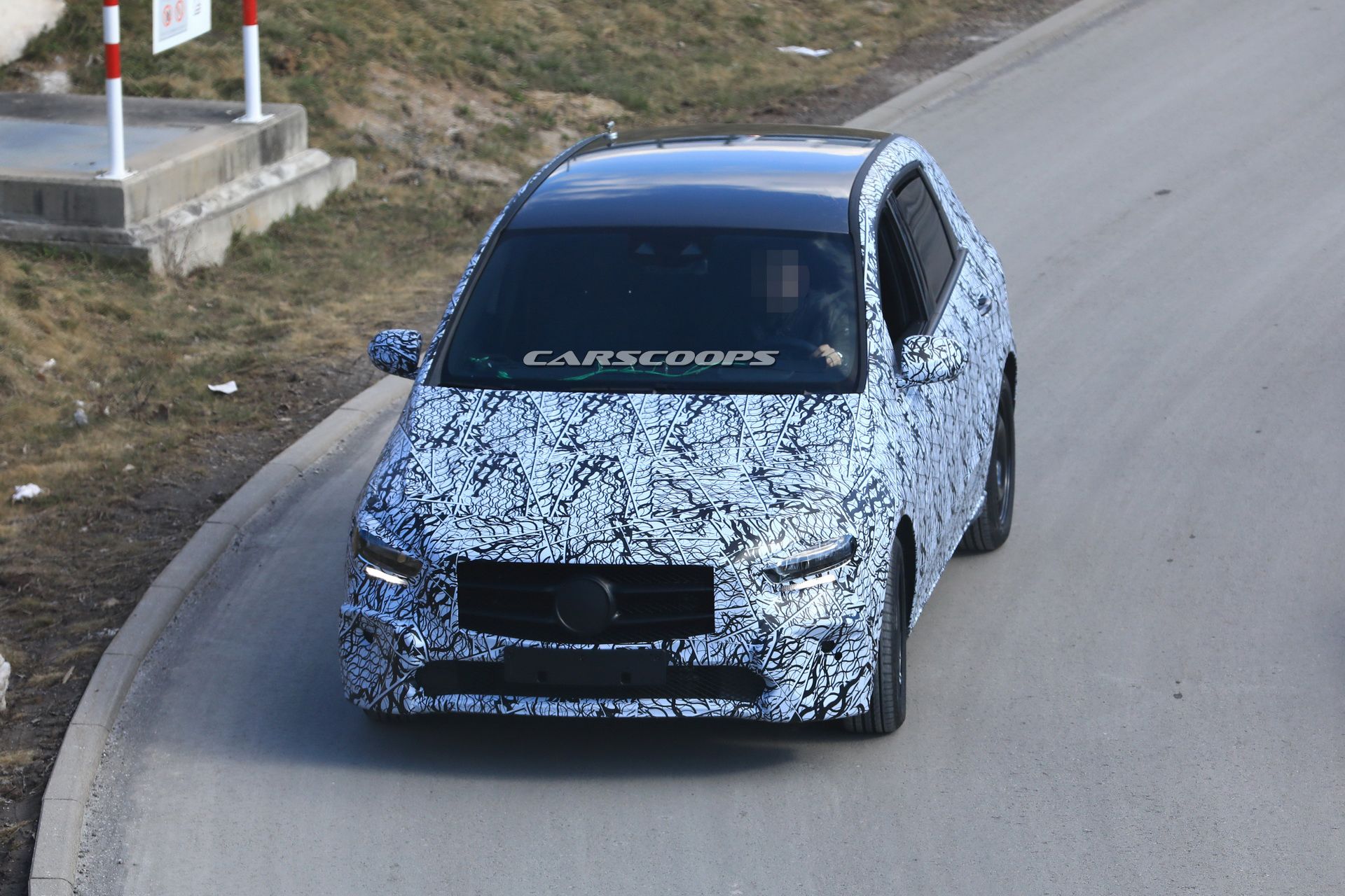 mercedes-b-class-spy-shots-interior-5 2019 Mercedes B-Class Reveals New Interior And Grille Design