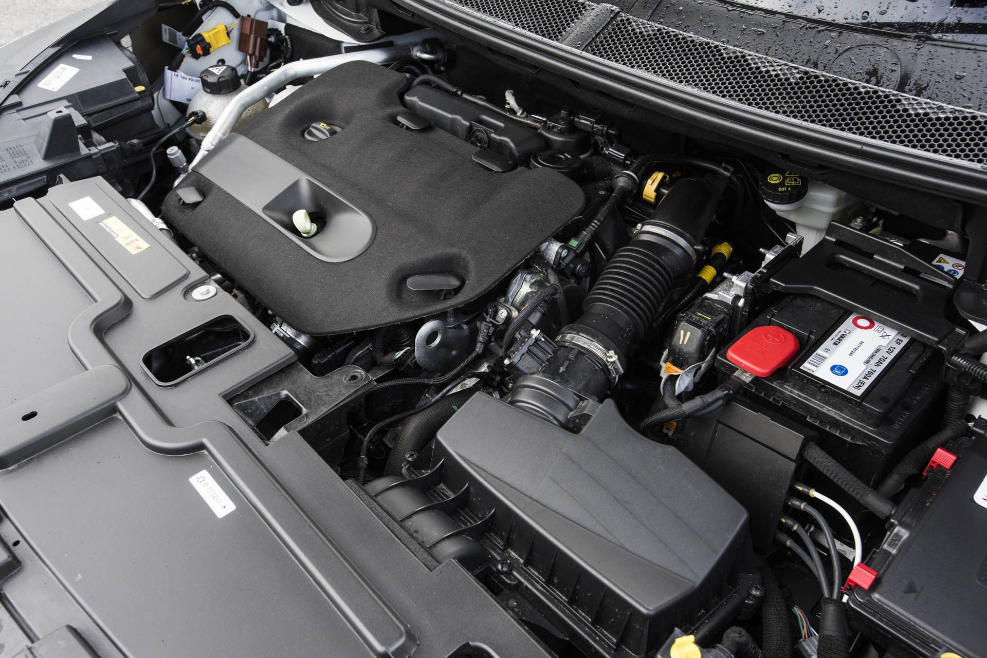 opel-ultimate-05 Vauxhall Spruces Up Astra And Grandland X With New Ultimate Trim