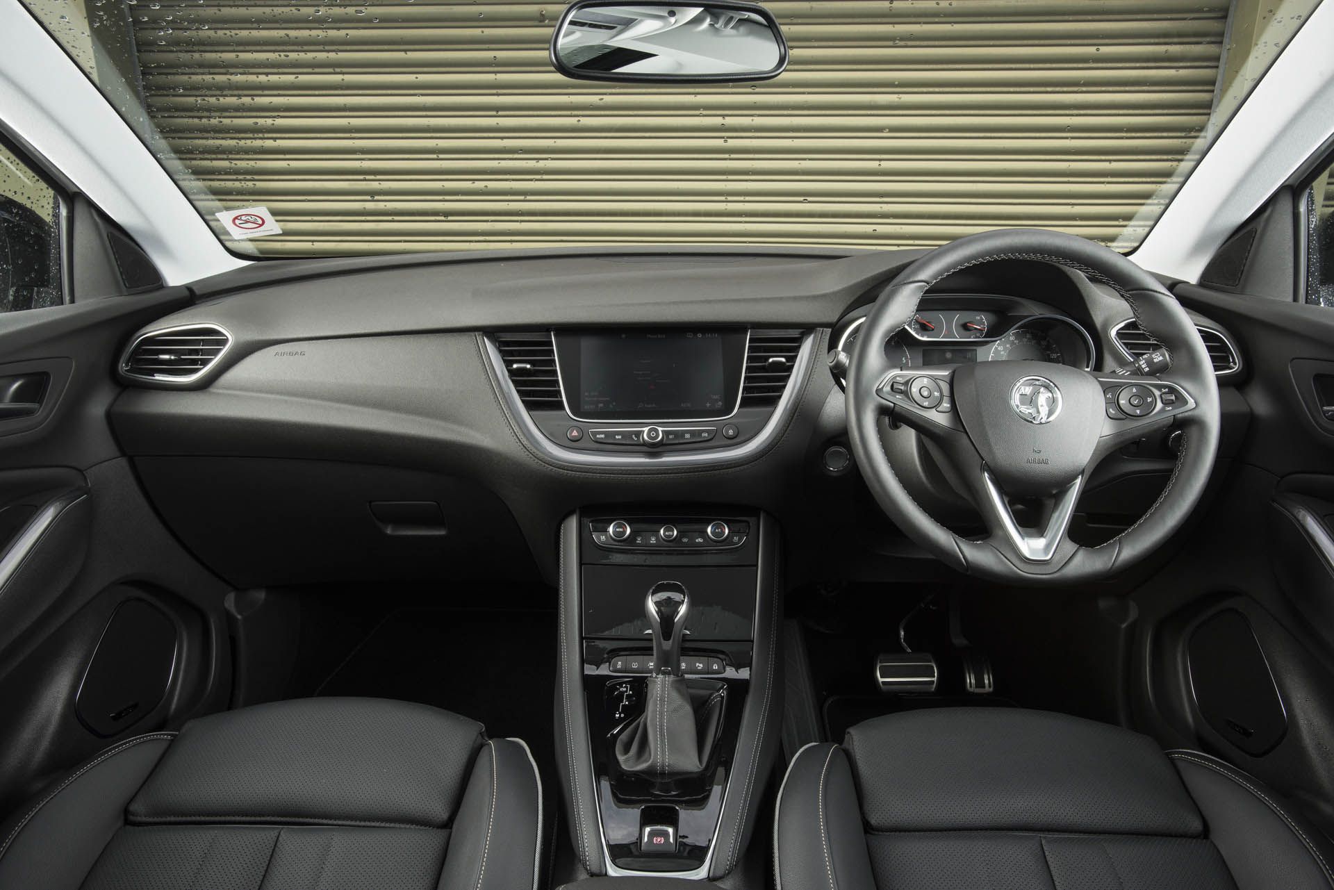 opel-ultimate-07 Vauxhall Spruces Up Astra And Grandland X With New Ultimate Trim