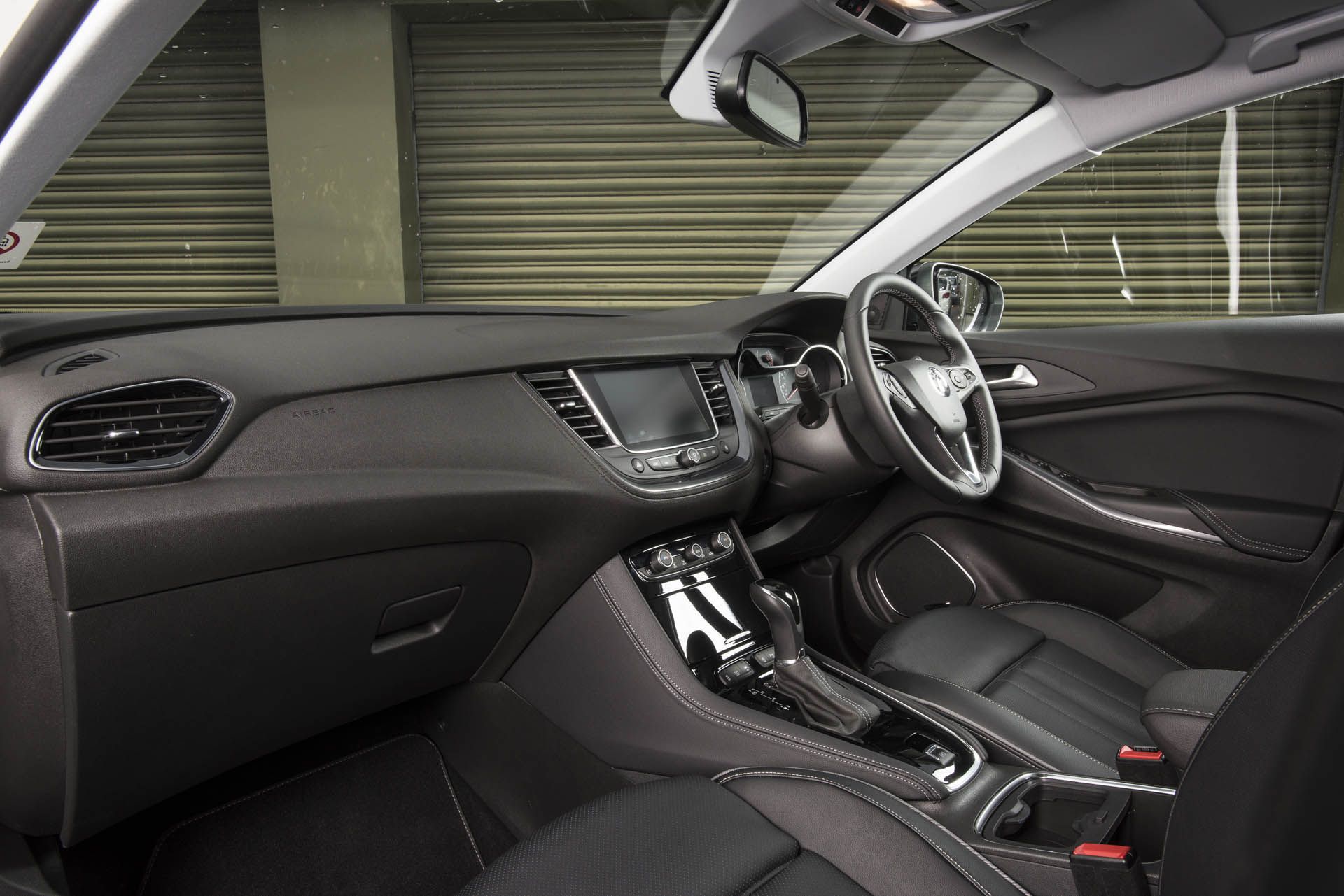 opel-ultimate-13 Vauxhall Spruces Up Astra And Grandland X With New Ultimate Trim