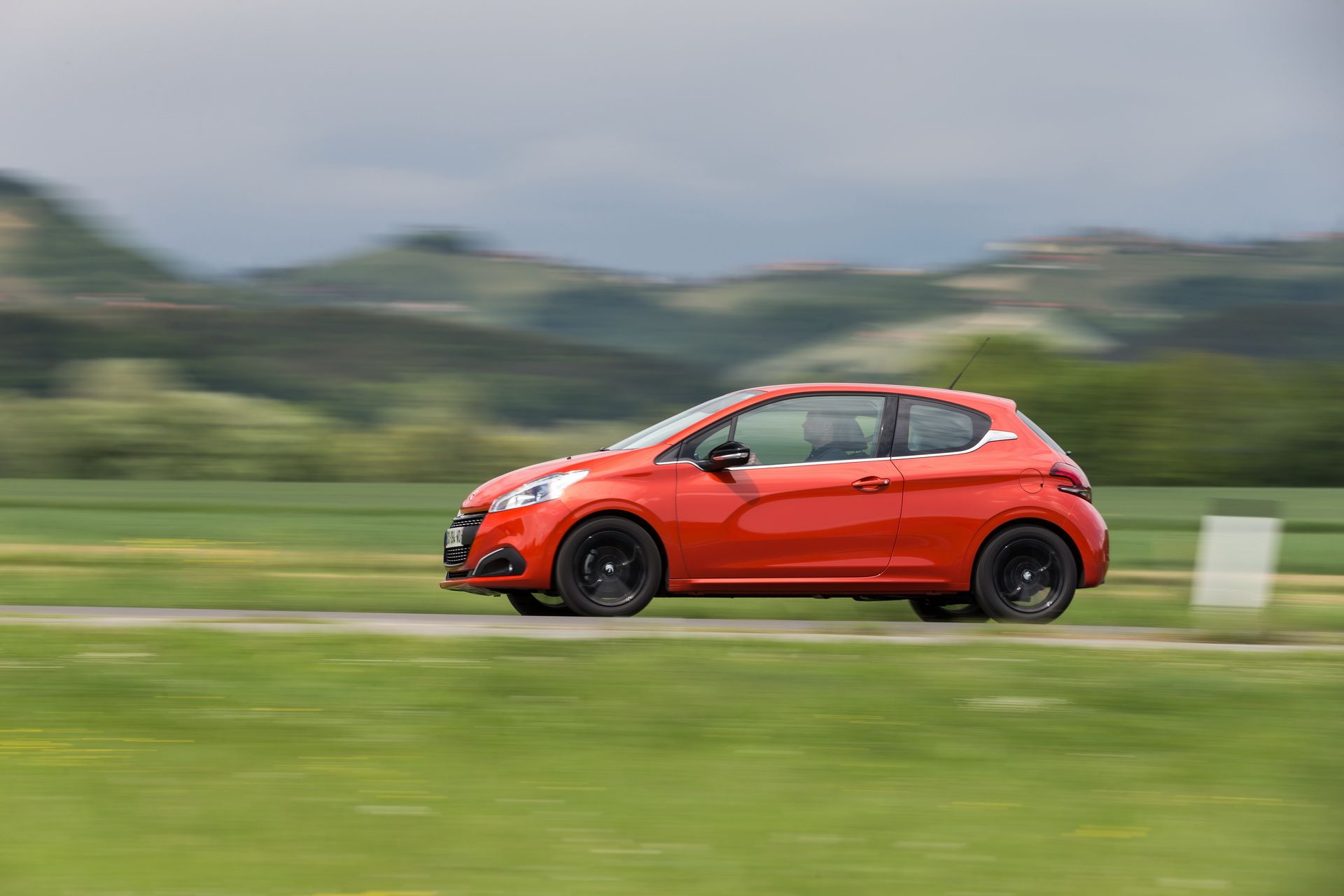 peugeot-208-3-door-7 Peugeot Reportedly Killing 3-Door 208 In The Coming Weeks