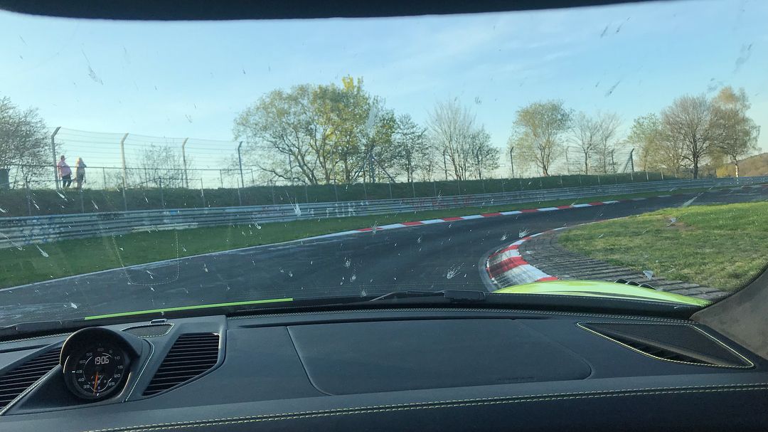 porsche-911-gt2-rs-nurburgring-crash-5 Porsche 911 GT2 RS Crashes On The ‘Ring 3 Days After Delivery