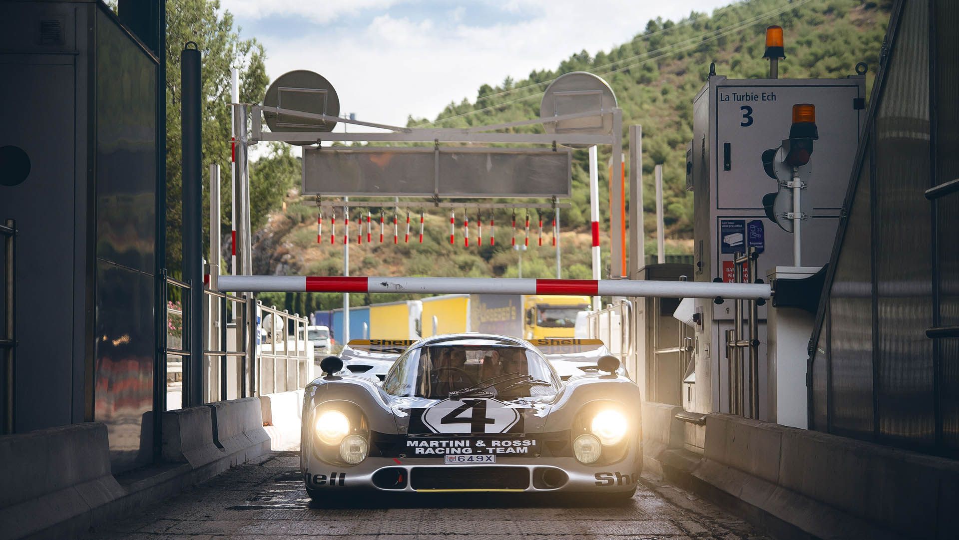 porsche-917-road-18 The Road Is The Last Place You’d Expect To See A Porsche 917