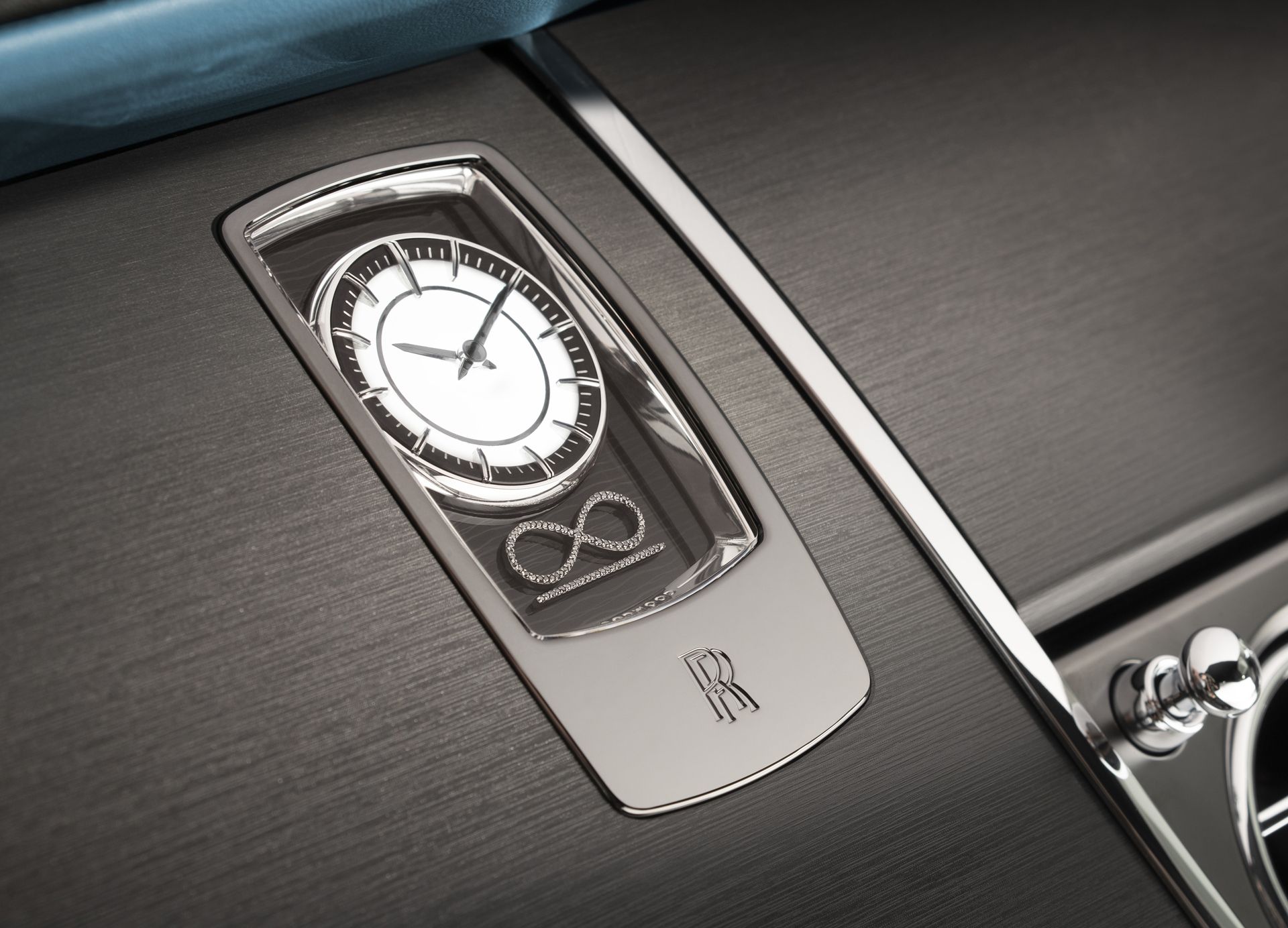 rolls-royce-wraith-dawn-adamas-collection-01 Rolls-Royce Adamas Collection Makes The Black Badge Darker
