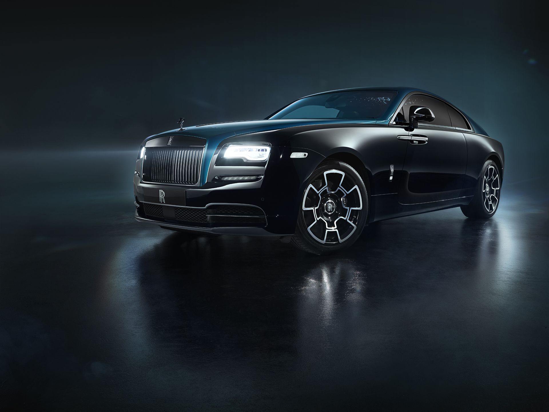 rolls-royce-wraith-dawn-adamas-collection-05 Rolls-Royce Adamas Collection Makes The Black Badge Darker