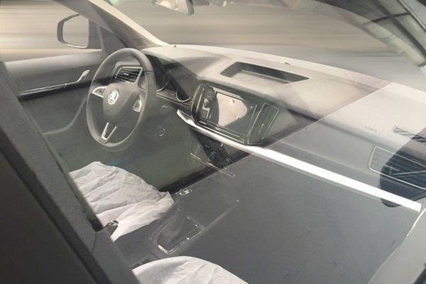 skoda-kamiq-china-7 Skoda Kamiq Crossover: First Look Inside