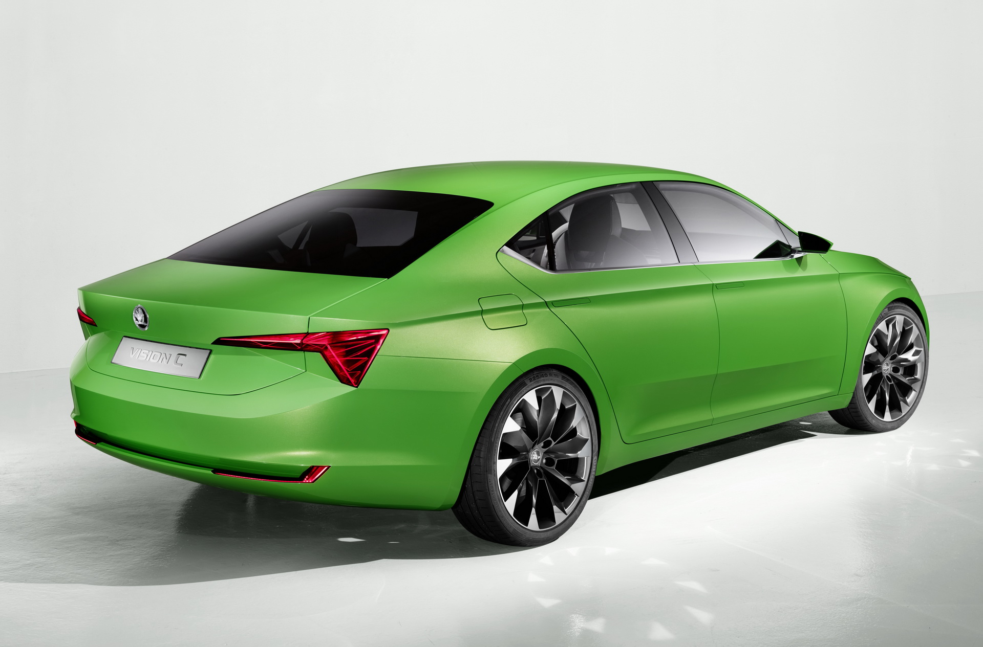 skoda-visionc-concept-3 Skoda Needs To Find A Way To Convince Consumers To Pay More For EVs