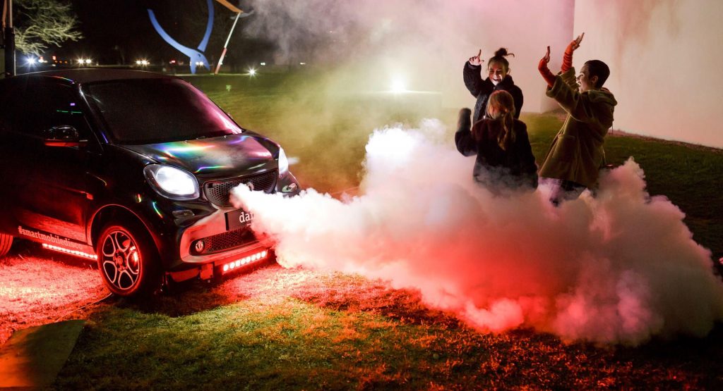  Smart Turned The ForTwo EQ Into A Mobile Disco