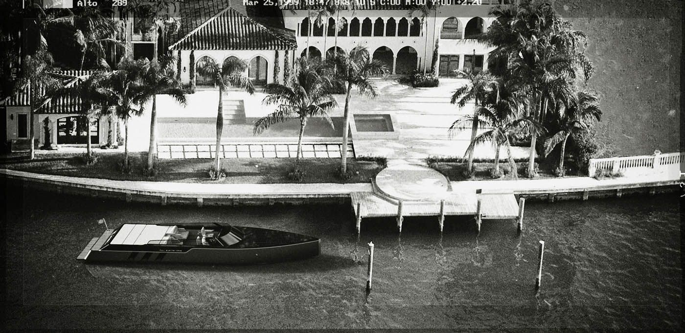 tesla-yacht-05 If Tesla Made An Electric Motor Yacht, It Might Look Something Like This