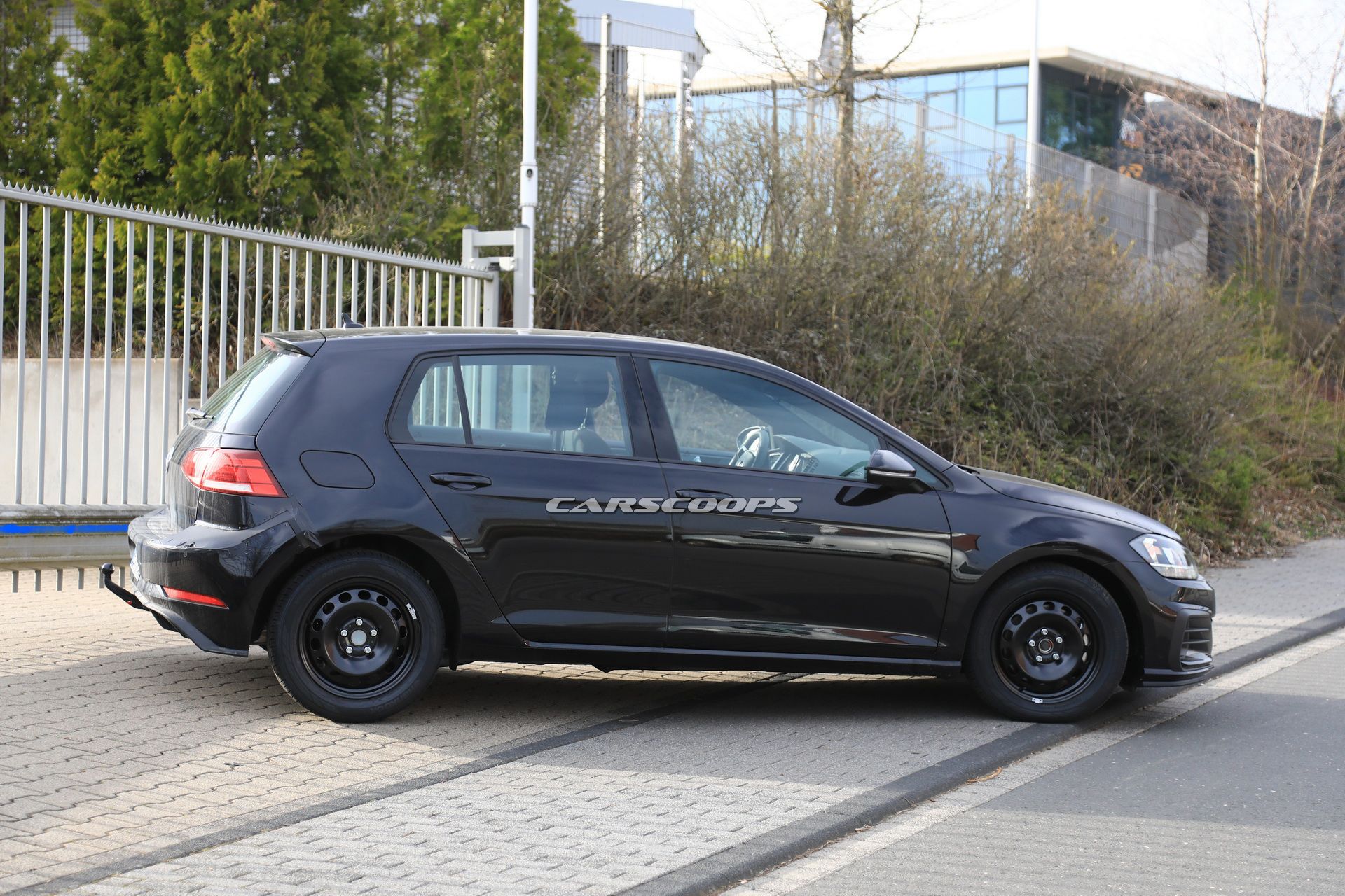vw-golf-8-test-mule-spy-19 2019 VW Golf 8 Test Mule Reveals Plenty Of Juicy Details