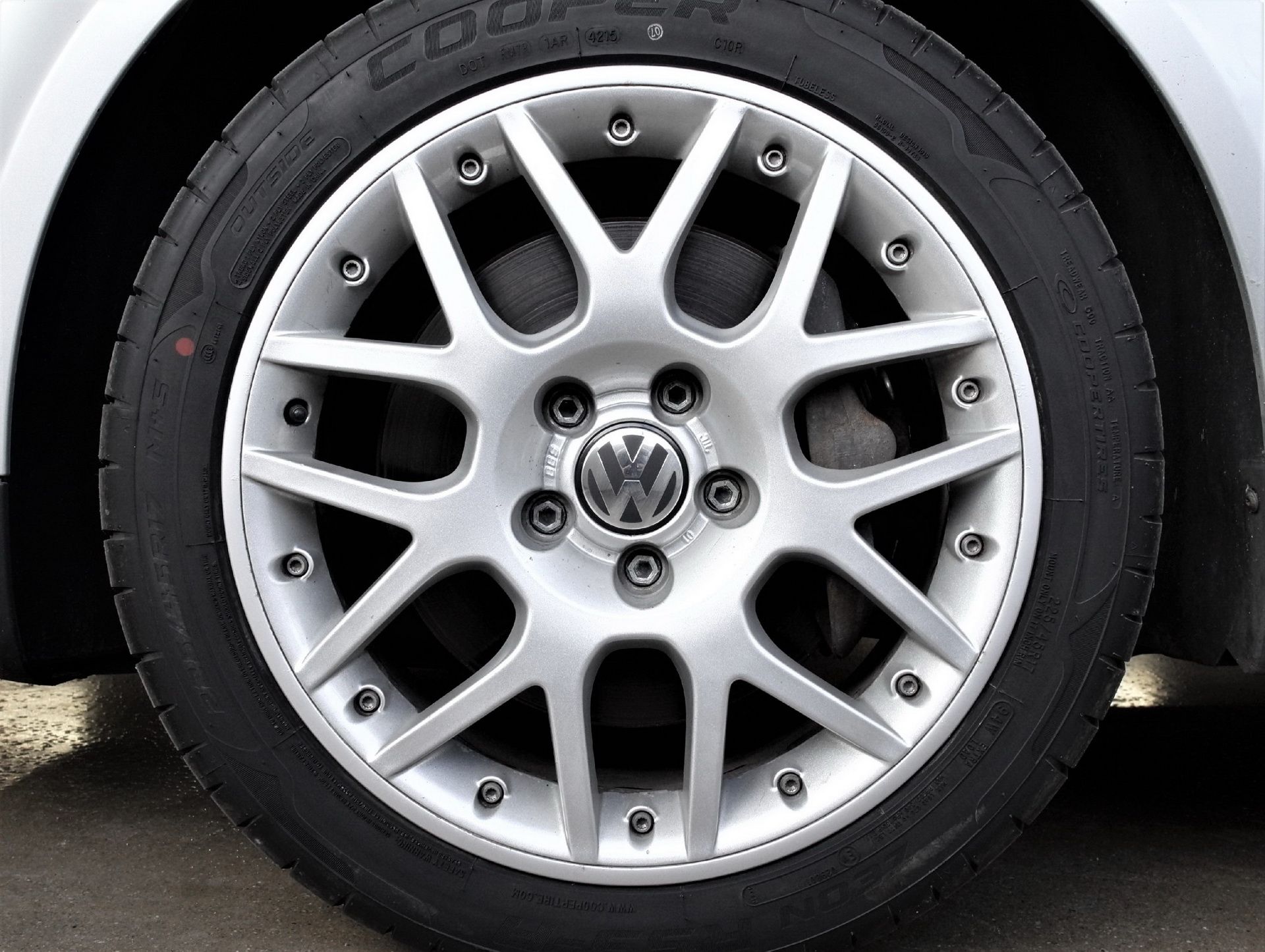 vw-passat-variant-w8-auction-bat-13 2003 VW Passat Variant W8 With Manual Box Is One Of Only 97 Sold In The USA