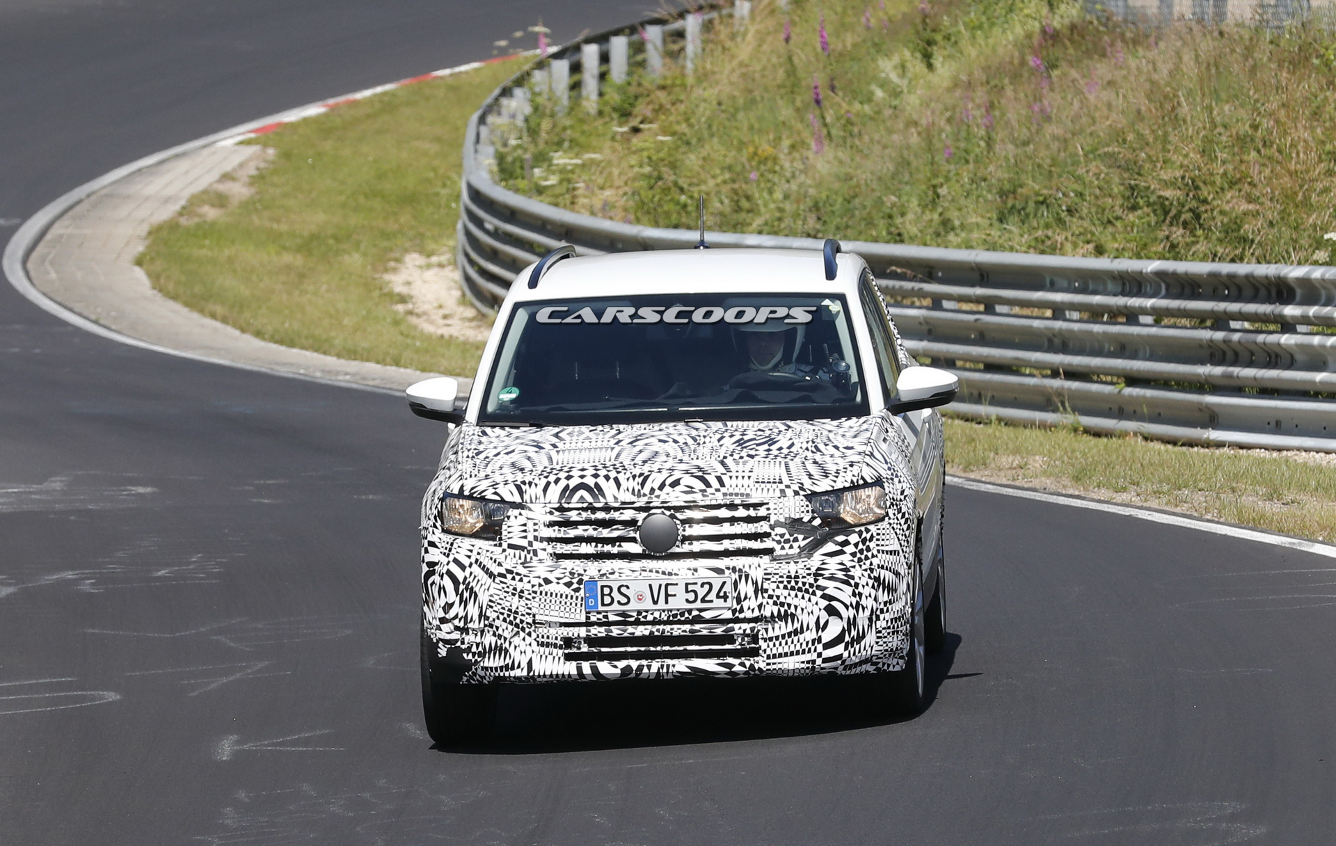 VW_T-Cross_16 Volkswagen T-Cross Baby SUV Getting Ready For Its Debut