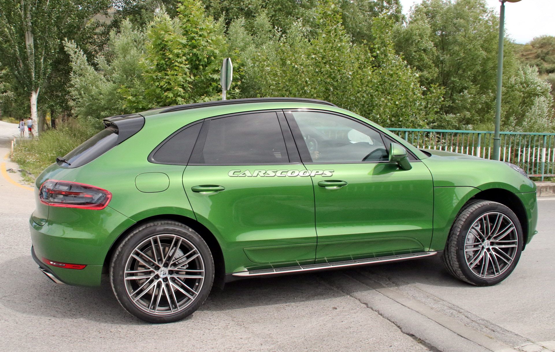 2019 Porsche Macan FLL 12 2019 Porsche Macan Facelift: Here’s Everything We Know