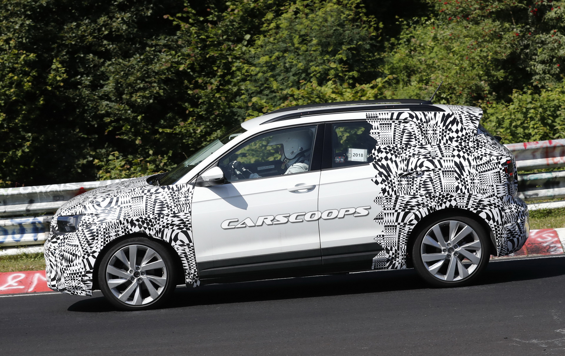 VW_T-Cross_05 Volkswagen T-Cross Baby SUV Getting Ready For Its Debut