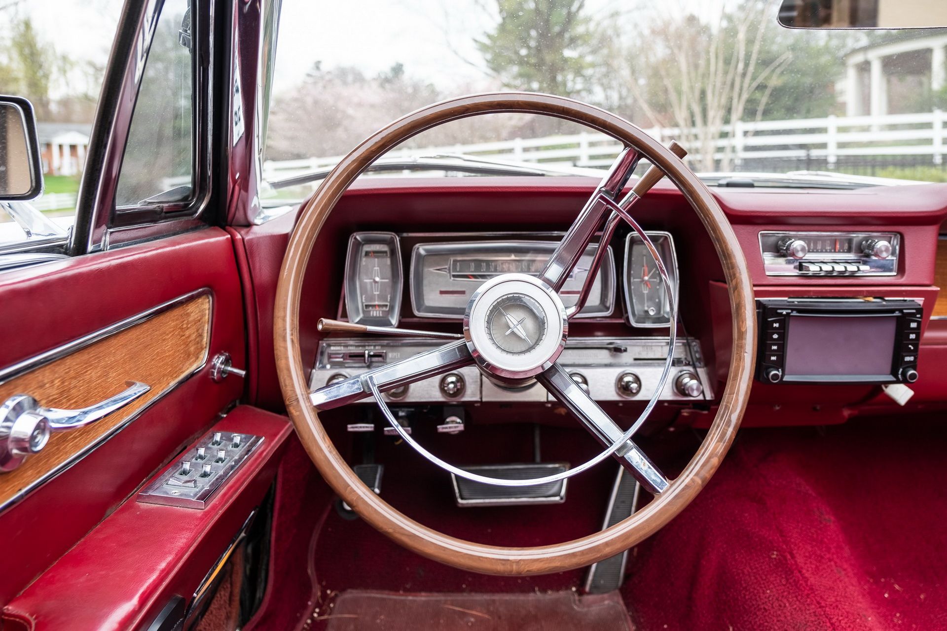 1963-lincoln-continental-convertible-bat-14 Bid On This 1963 Lincoln Continental Convertible And Take Your Entourage For A Drive