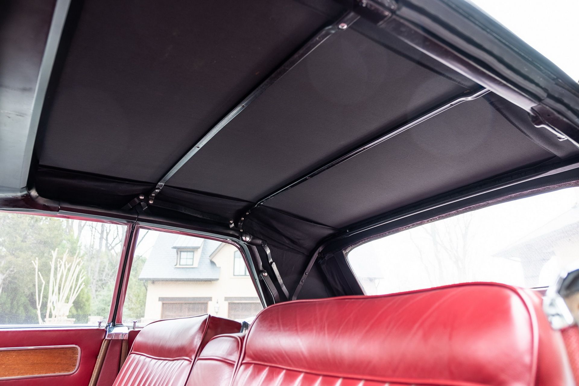 1963-lincoln-continental-convertible-bat-15 Bid On This 1963 Lincoln Continental Convertible And Take Your Entourage For A Drive