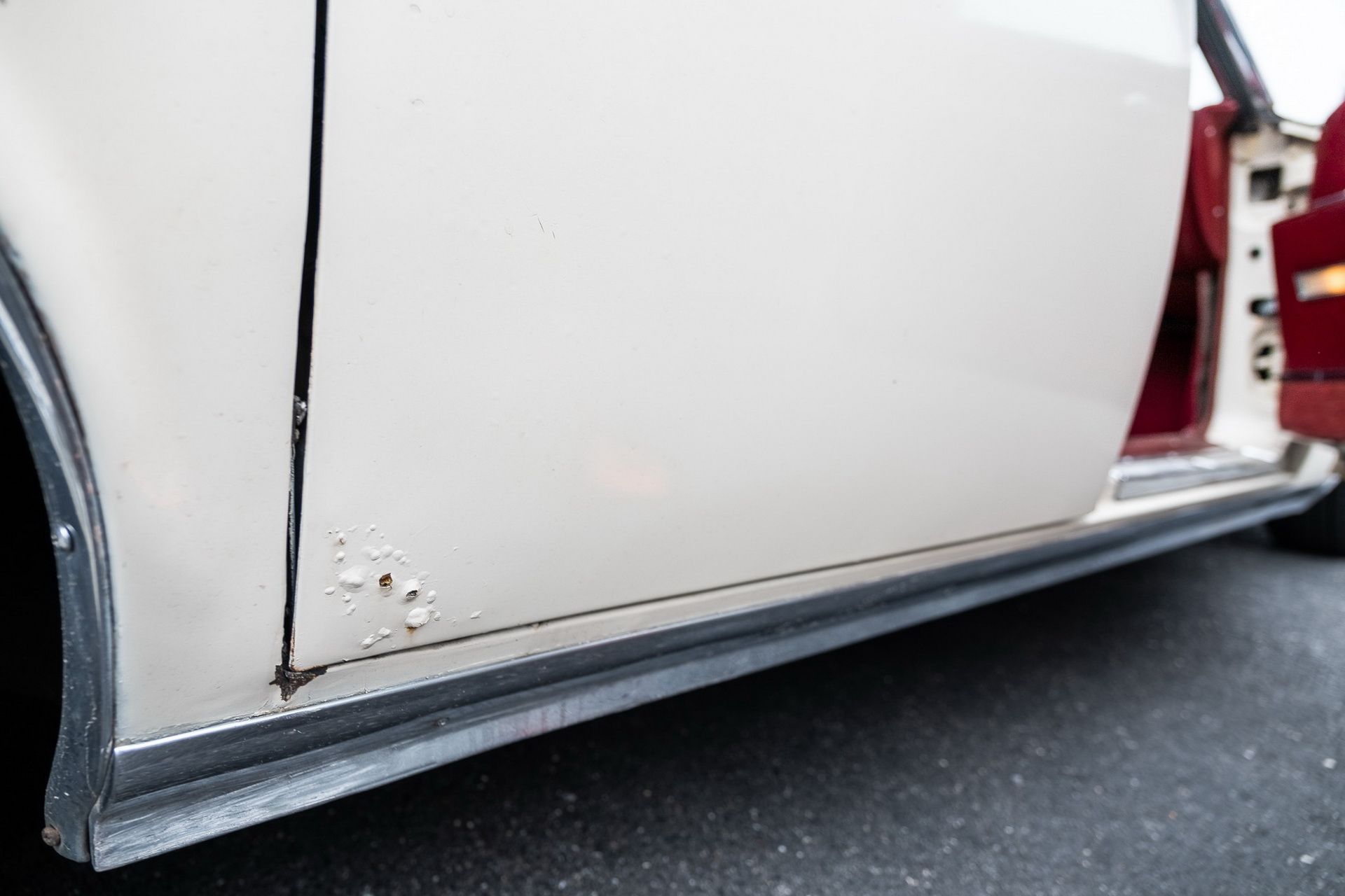 1963-lincoln-continental-convertible-bat-31 Bid On This 1963 Lincoln Continental Convertible And Take Your Entourage For A Drive