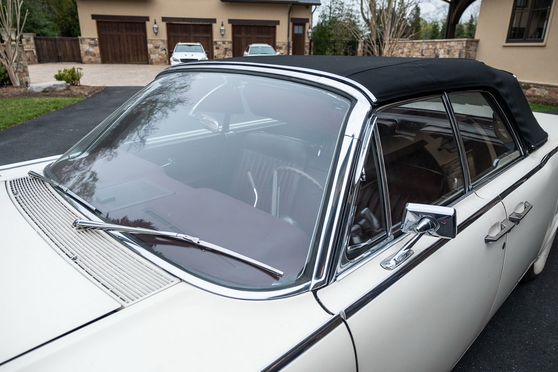 1963-lincoln-continental-convertible-bat-36 Bid On This 1963 Lincoln Continental Convertible And Take Your Entourage For A Drive