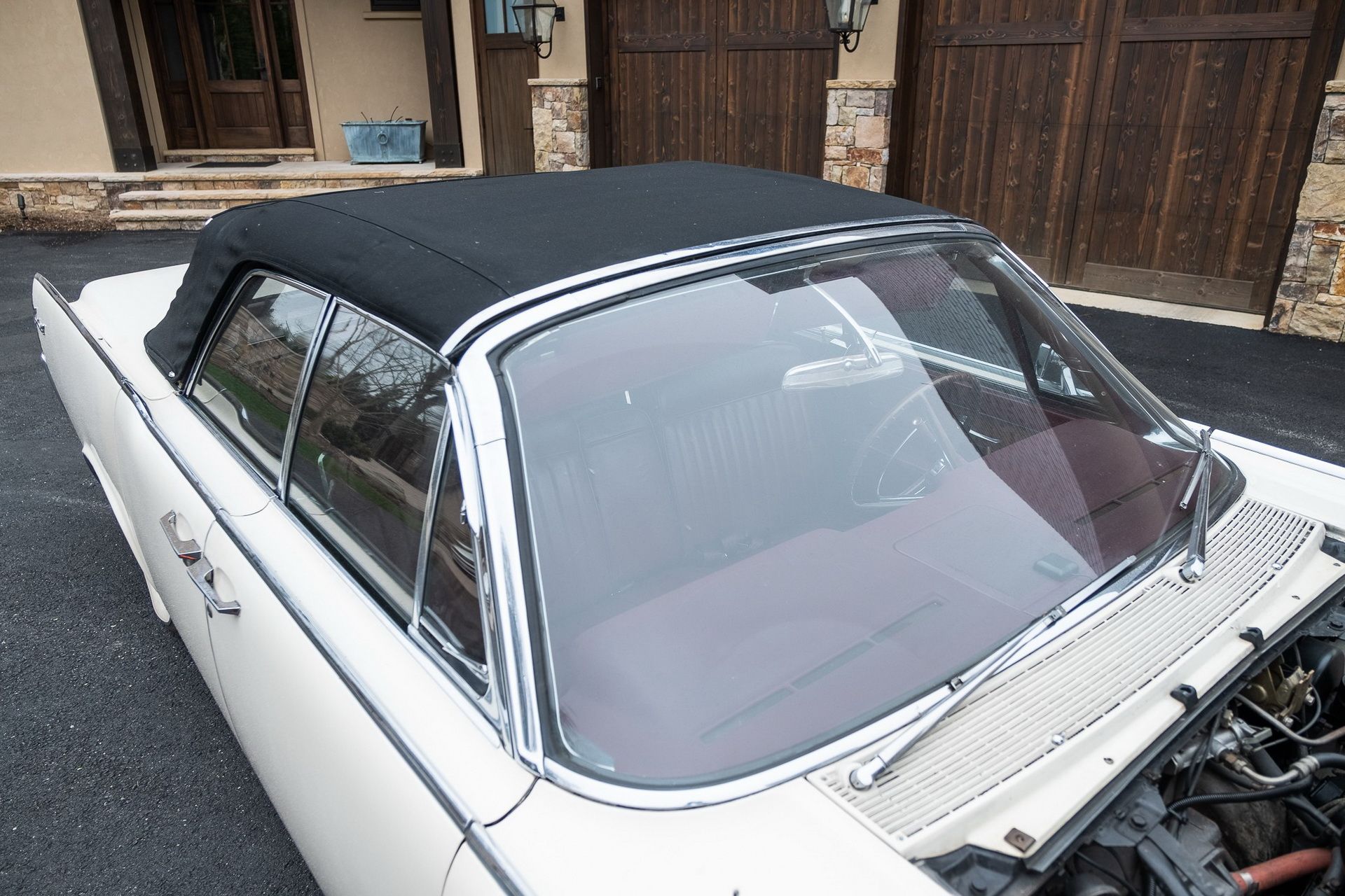 1963-lincoln-continental-convertible-bat-39 Bid On This 1963 Lincoln Continental Convertible And Take Your Entourage For A Drive