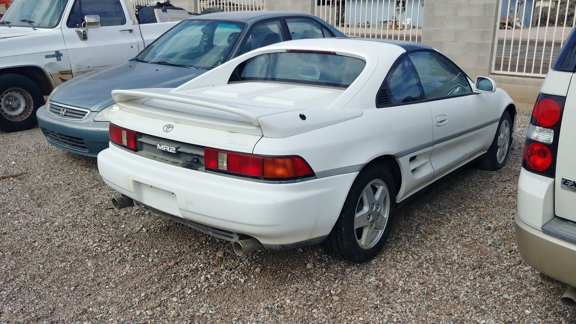 1993-Toyota-MR2-Turbo-Find-2 Guy Buys 1993 Toyota MR2 Turbo Garage Find With 1,461 Miles For Just $500!