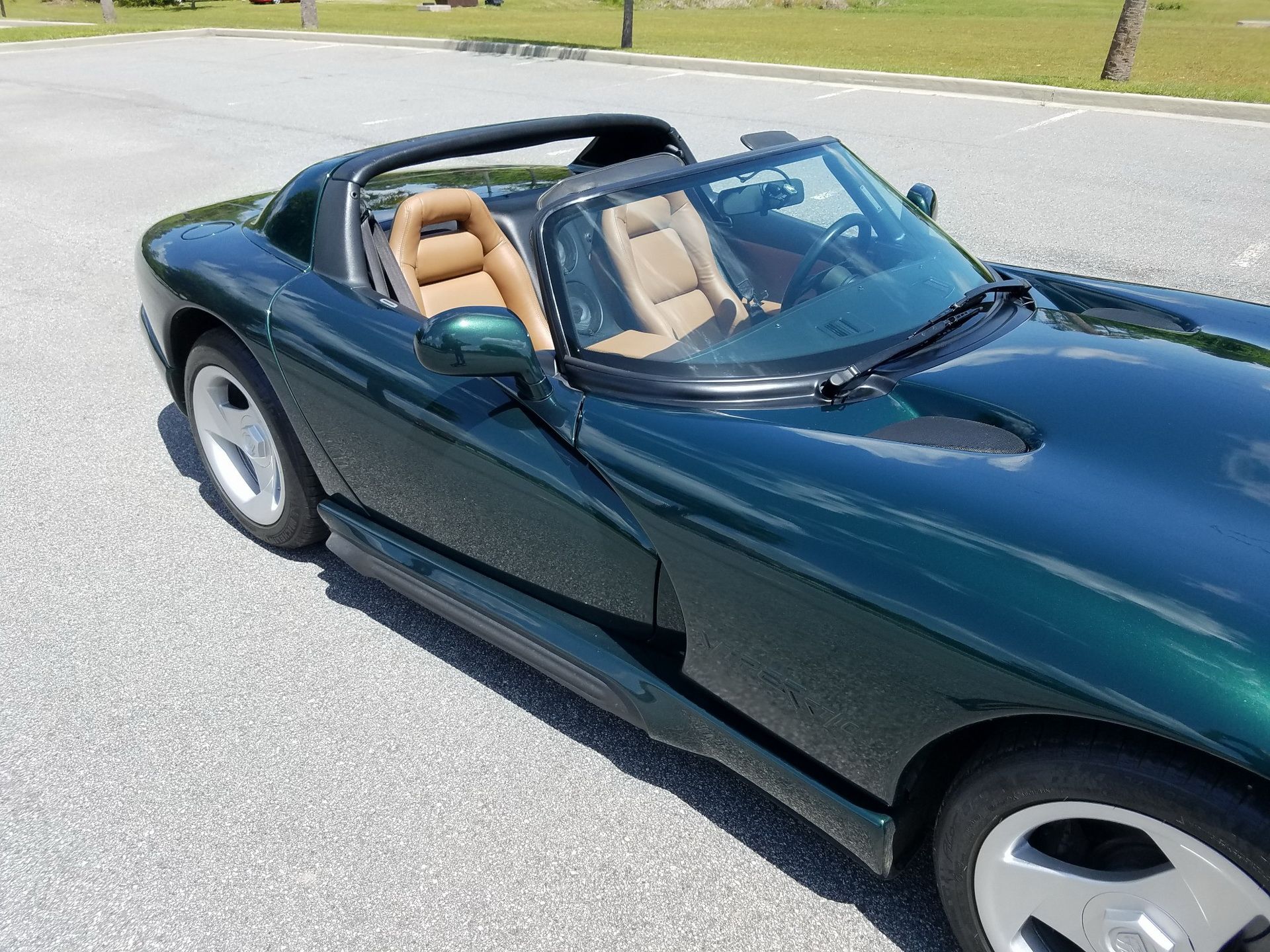 1995-dodge-viper-rt-10-bat-auction-21 Wanna Scare Yourself? Then Bid On This 1995 Dodge Viper RT/10