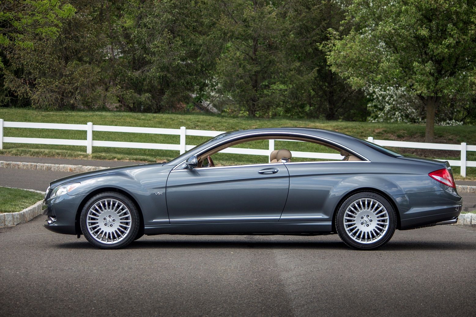 2007-mercedes-cl600-auction-bat-1 2007 Mercedes CL600 Is Pure Luxury At A Heavily Discounted Price