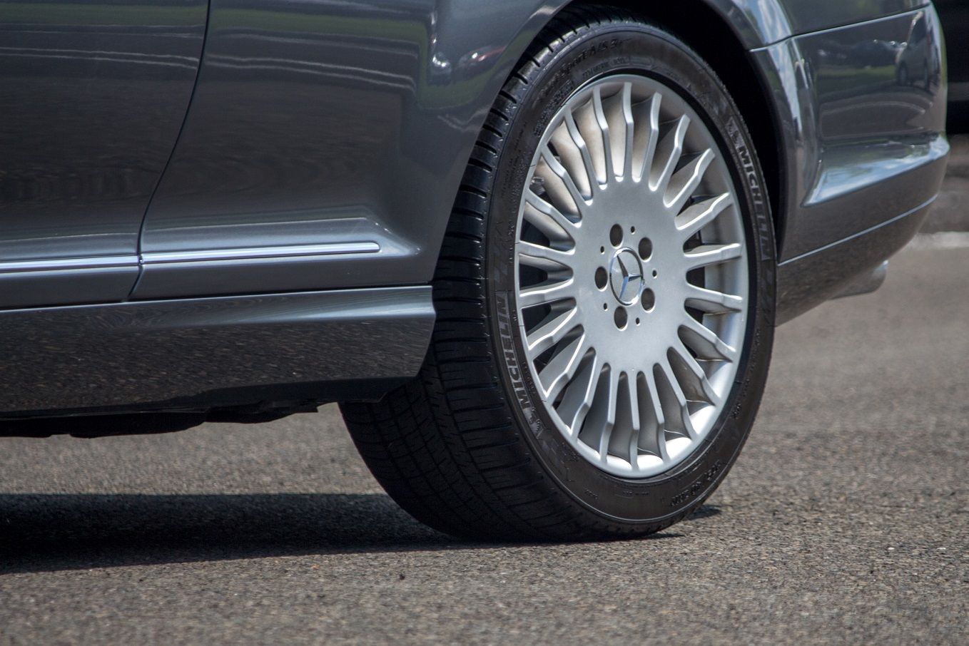 2007-mercedes-cl600-auction-bat-5 2007 Mercedes CL600 Is Pure Luxury At A Heavily Discounted Price