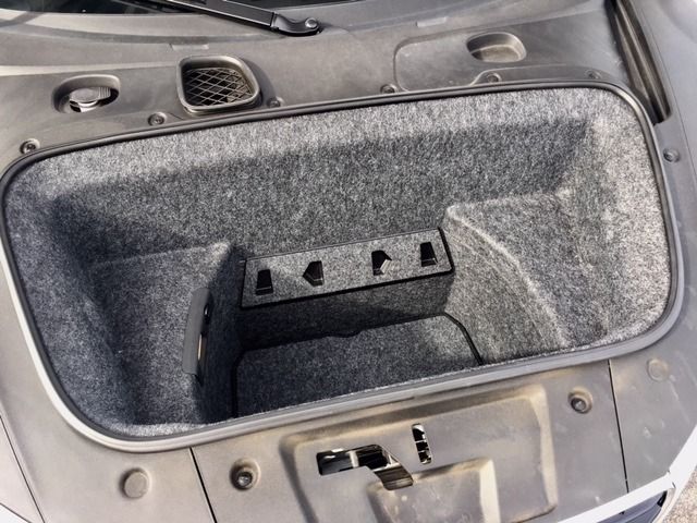 2008-audi-r8-v8-manual-17 Low Mileage First-Gen Audi R8 Will Appeal To Manual Gearbox Lovers