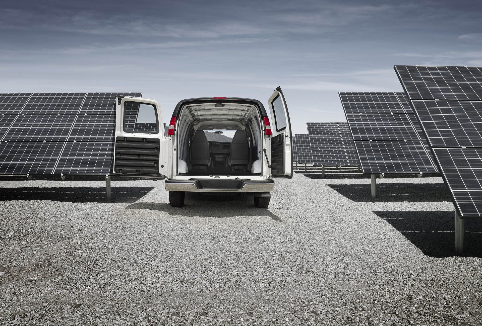 2016-Chevrolet-Express-012 copy GM’s Latest Recall Shows It Still Sells A Lot Of Old-School American Vans