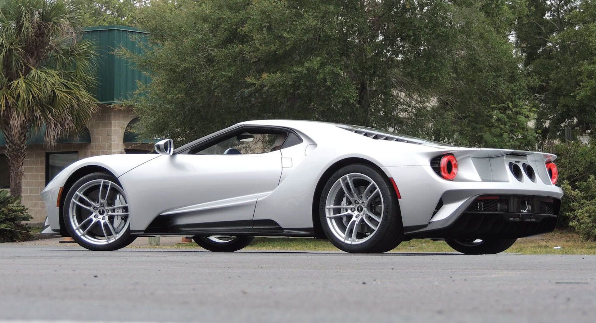 2017-Ford-GT-Mecum-Auction- Ford And Mecum Reach Settlement Barring New Ford GT Auctions