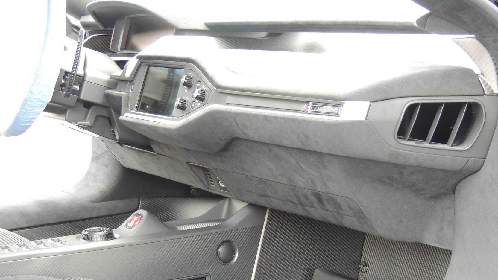 2017-ford-gt-mecum-04 Ford Still Chasing Parties Involved In 2017 GT Mecum Auction Sale