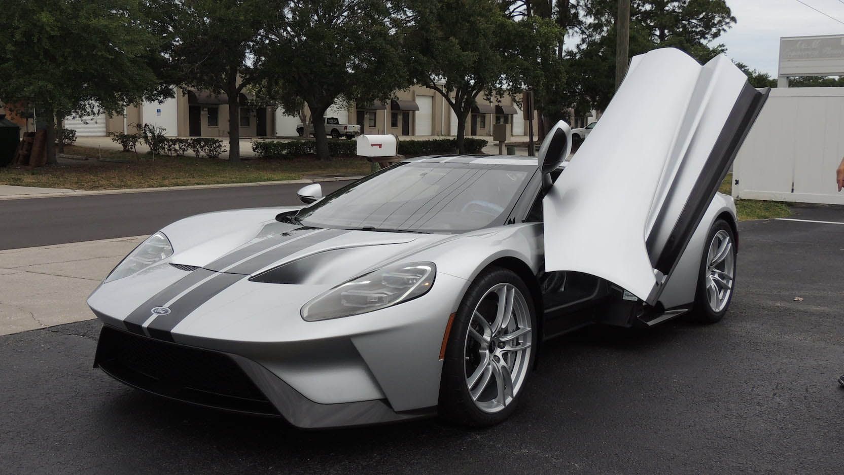 2017-ford-gt-mecum-08 Ford Still Chasing Parties Involved In 2017 GT Mecum Auction Sale