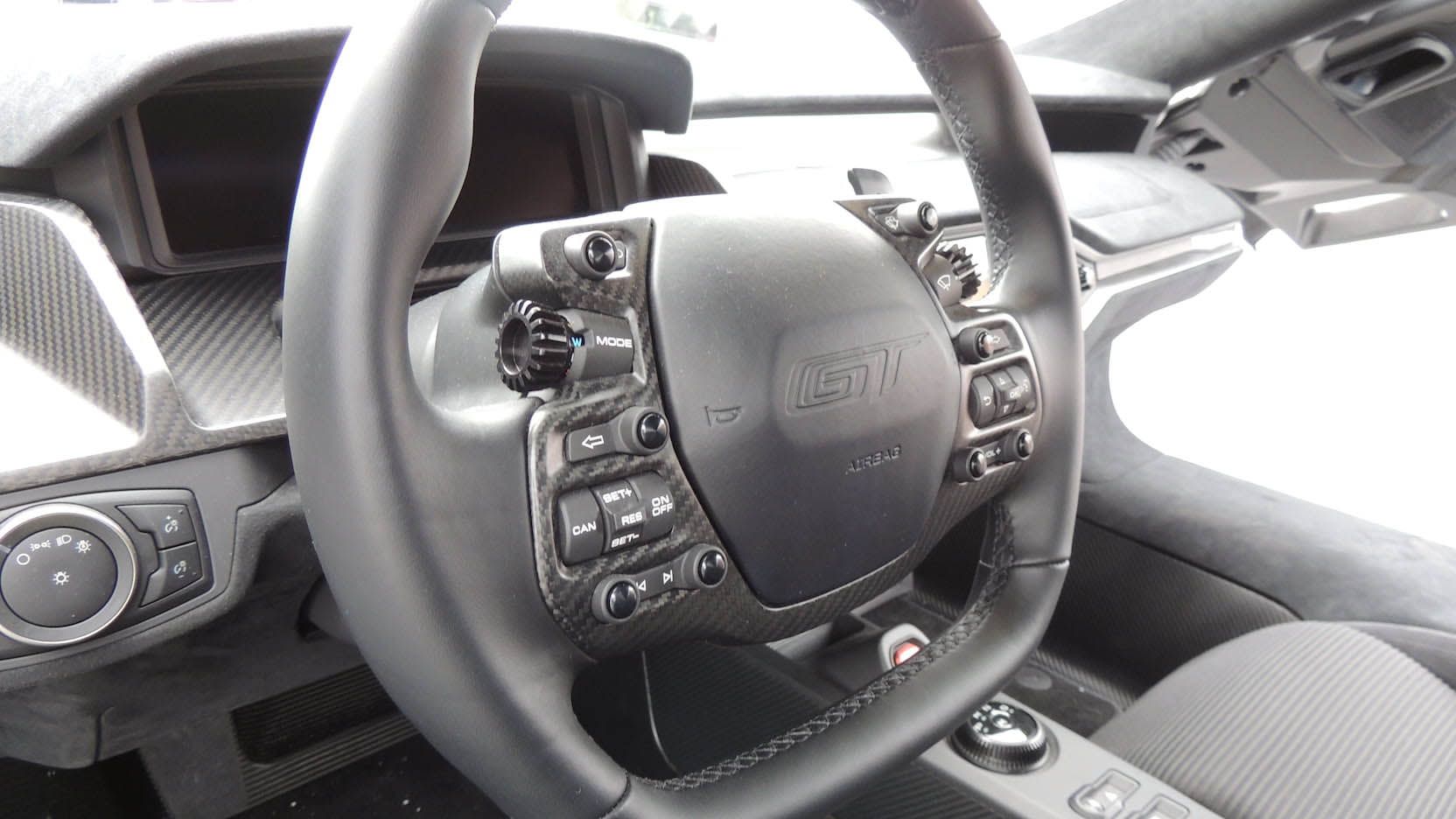 2017-ford-gt-mecum-23 Ford Still Chasing Parties Involved In 2017 GT Mecum Auction Sale