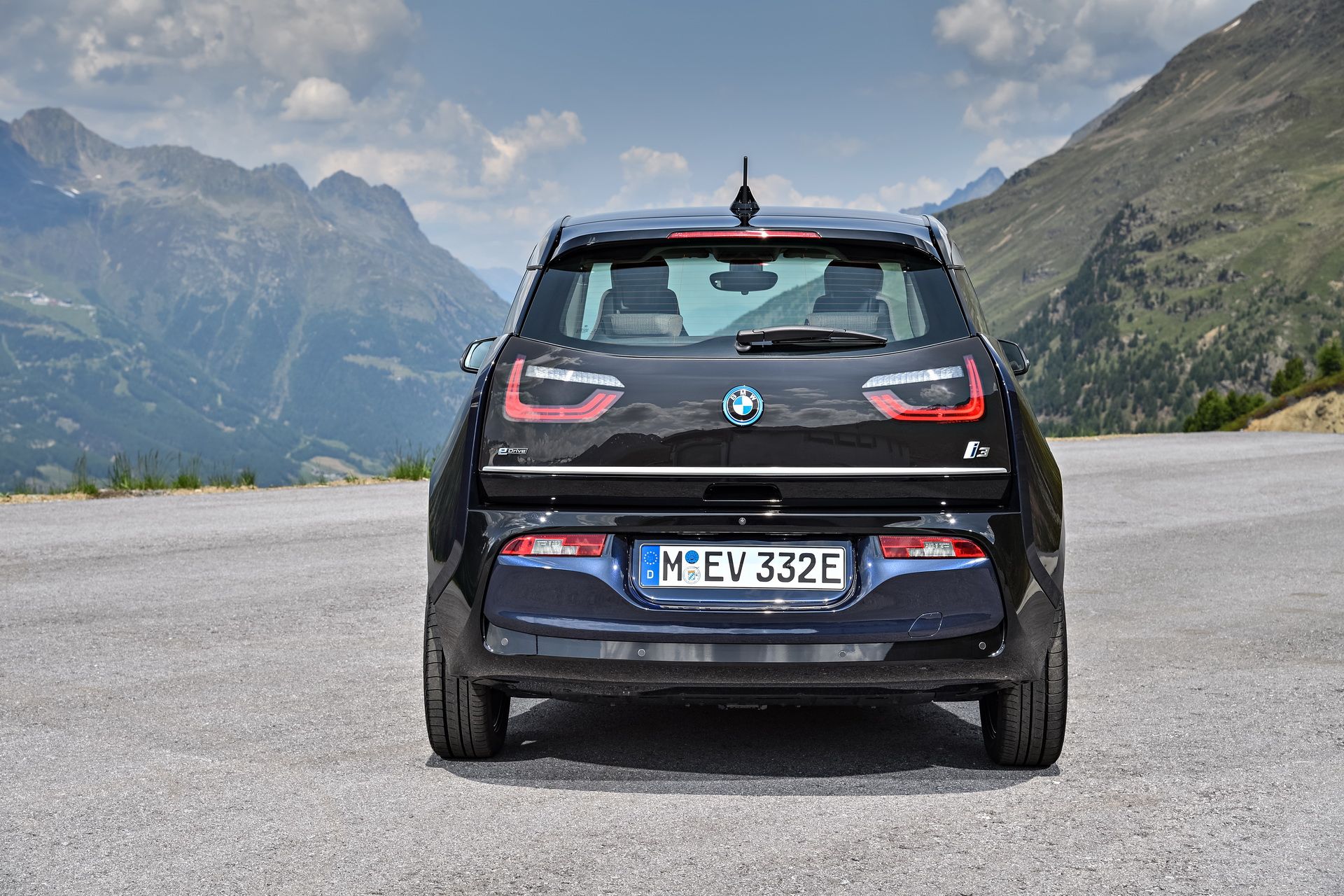 2018-BMW-i3-02 You Can Lease A BMW i3 In The U.S. For As Little As $112 Per Month
