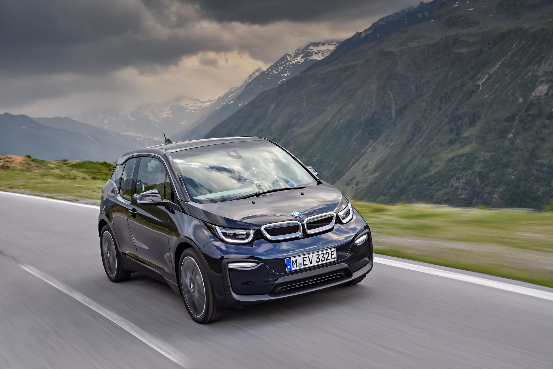 2018-BMW-i3-09 You Can Lease A BMW i3 In The U.S. For As Little As $112 Per Month