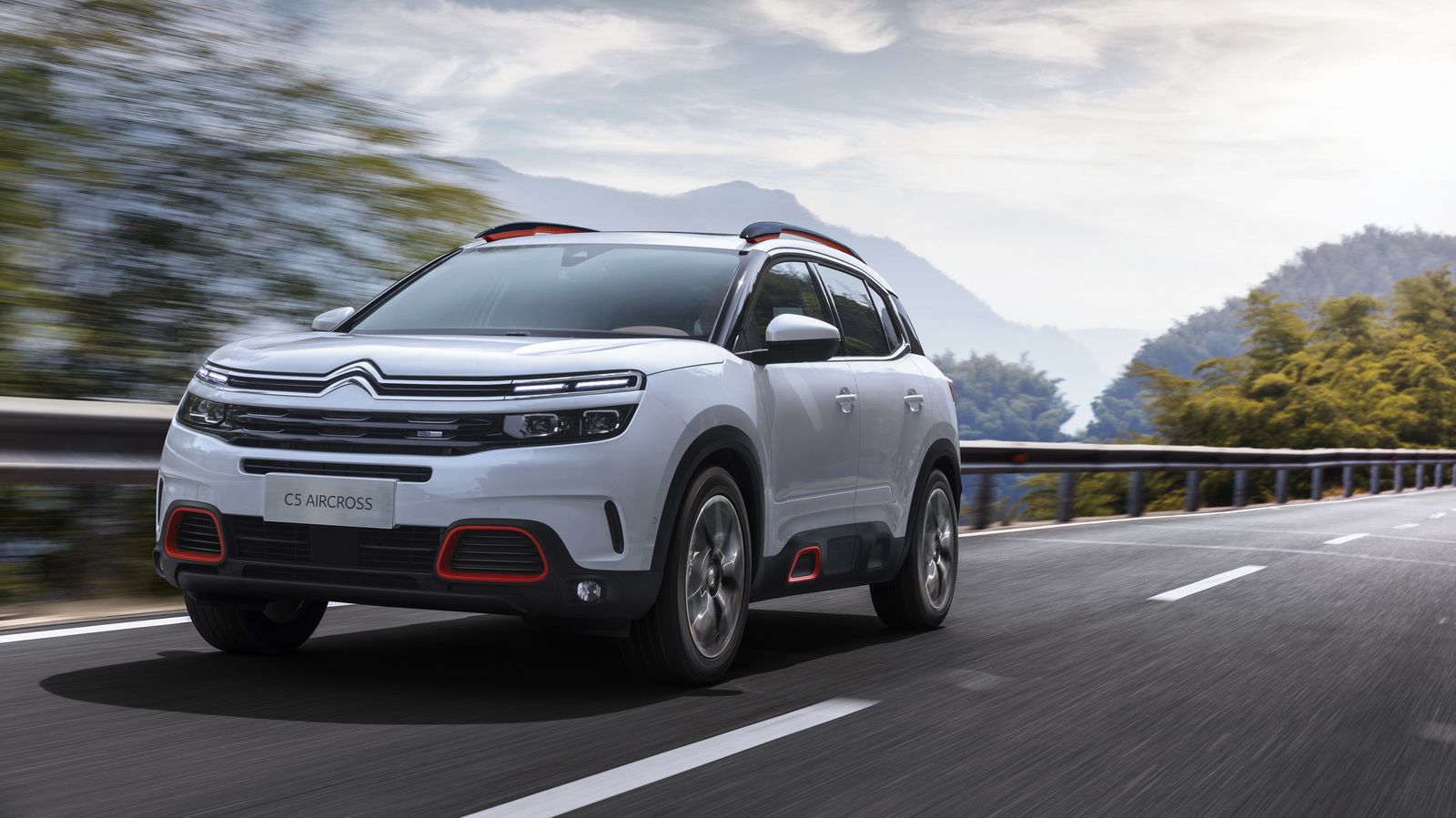 2018-Citroen-C5-Aircross-China-4 Citroen C5 Aircross To Arrive In Europe On May 24