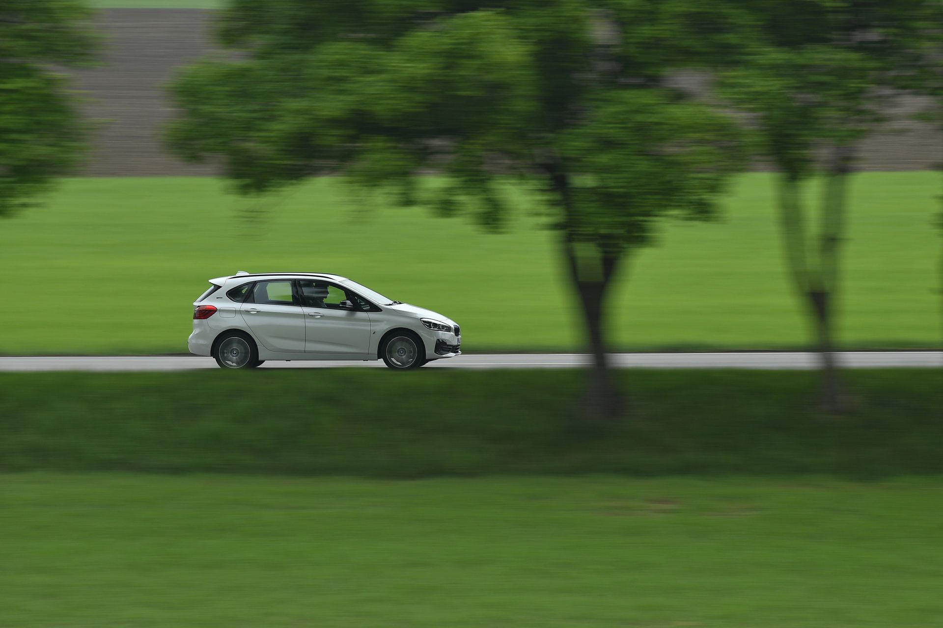 2018-bmw-225xe-iperformance-30 Explore Facelifted 2018 BMW 2-Series Gran And Active Tourer MPVs In 131 Pictures