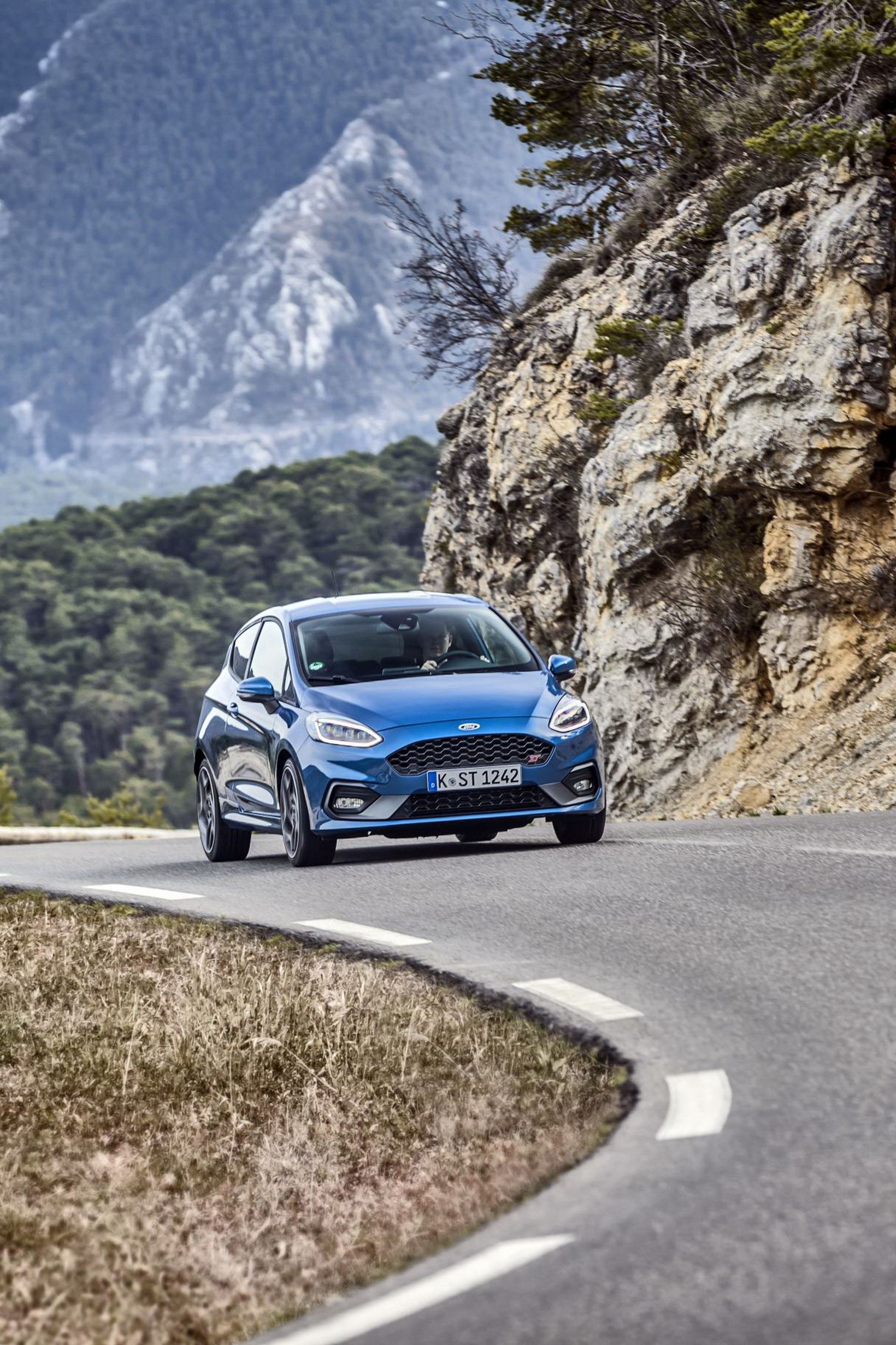 2018-ford-fiesta-st-uk-pricing-31 2018 Ford Fiesta ST Priced From £18,995 In The UK