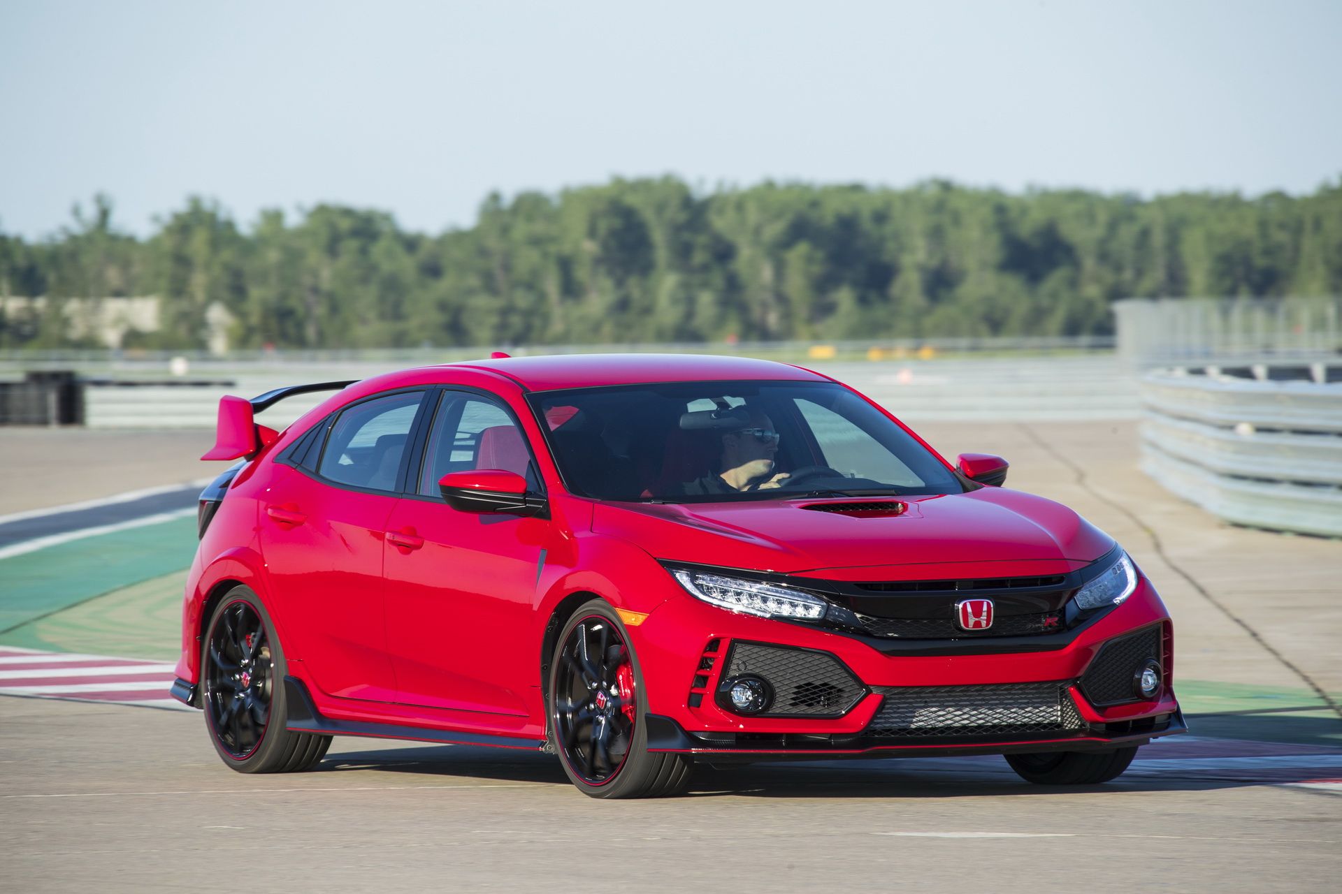 2018-honda-civic-type-r-8 2018.5 Honda Civic Type R Gets Price Bump In U.S., Offers No Extra Gear