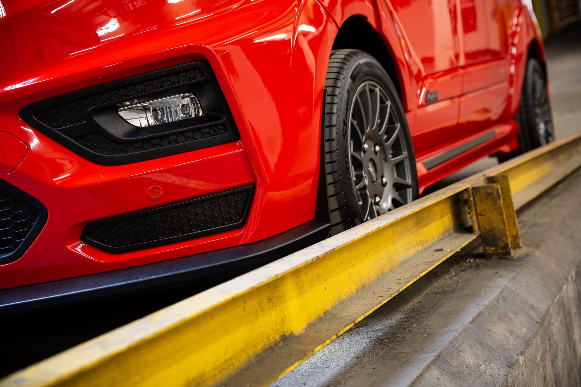 2018-ms-rt-ford-transit-custom-28 Rally-Inspired MS-RT Ford Transit Custom Is Soccer Dad’s Van