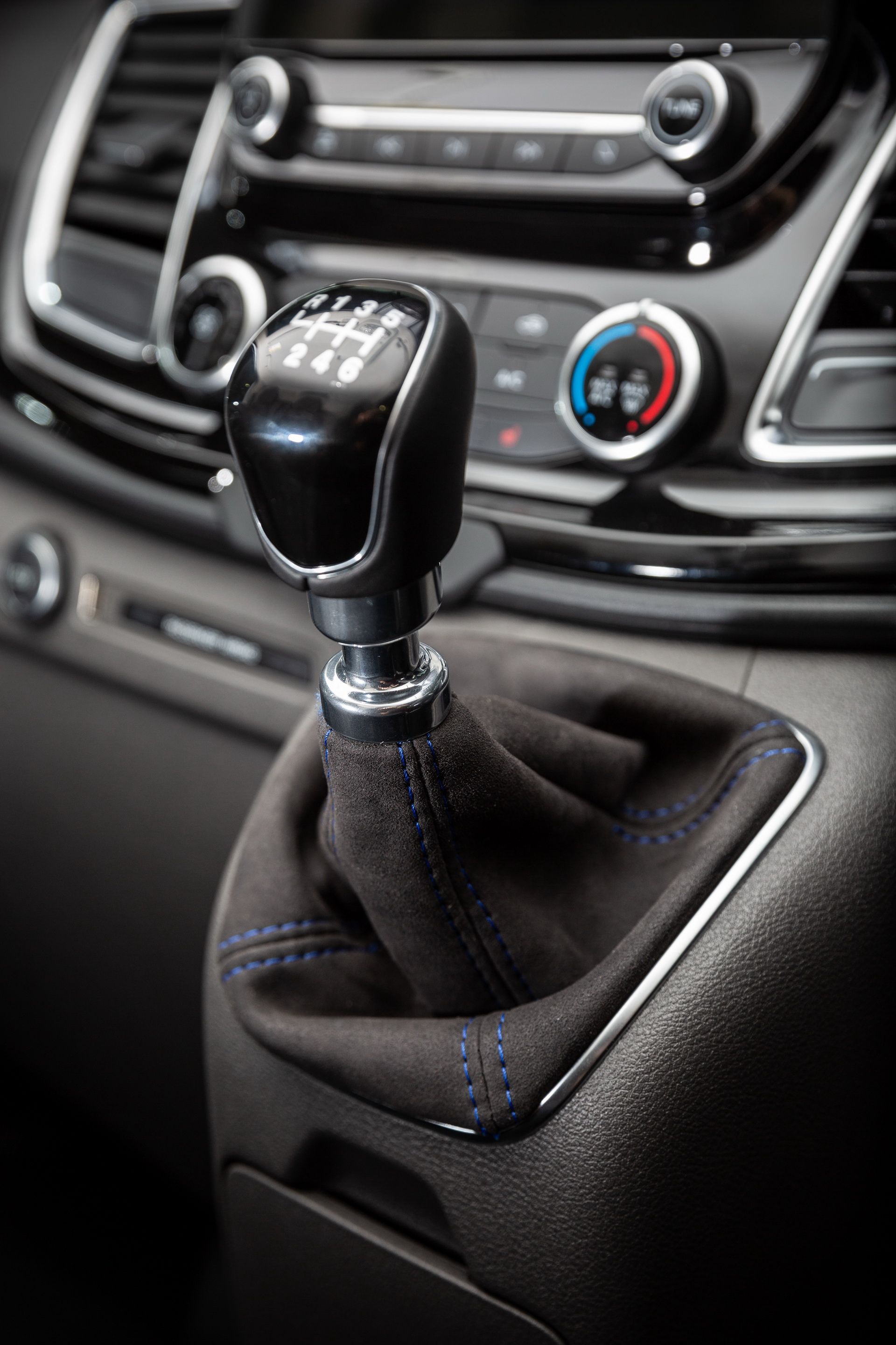 2018-ms-rt-ford-transit-custom-41 Rally-Inspired MS-RT Ford Transit Custom Is Soccer Dad’s Van