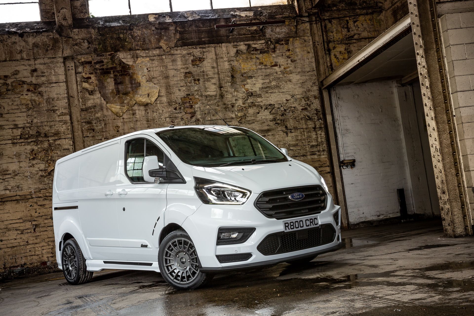 2018-ms-rt-ford-transit-custom-54 Rally-Inspired MS-RT Ford Transit Custom Is Soccer Dad’s Van