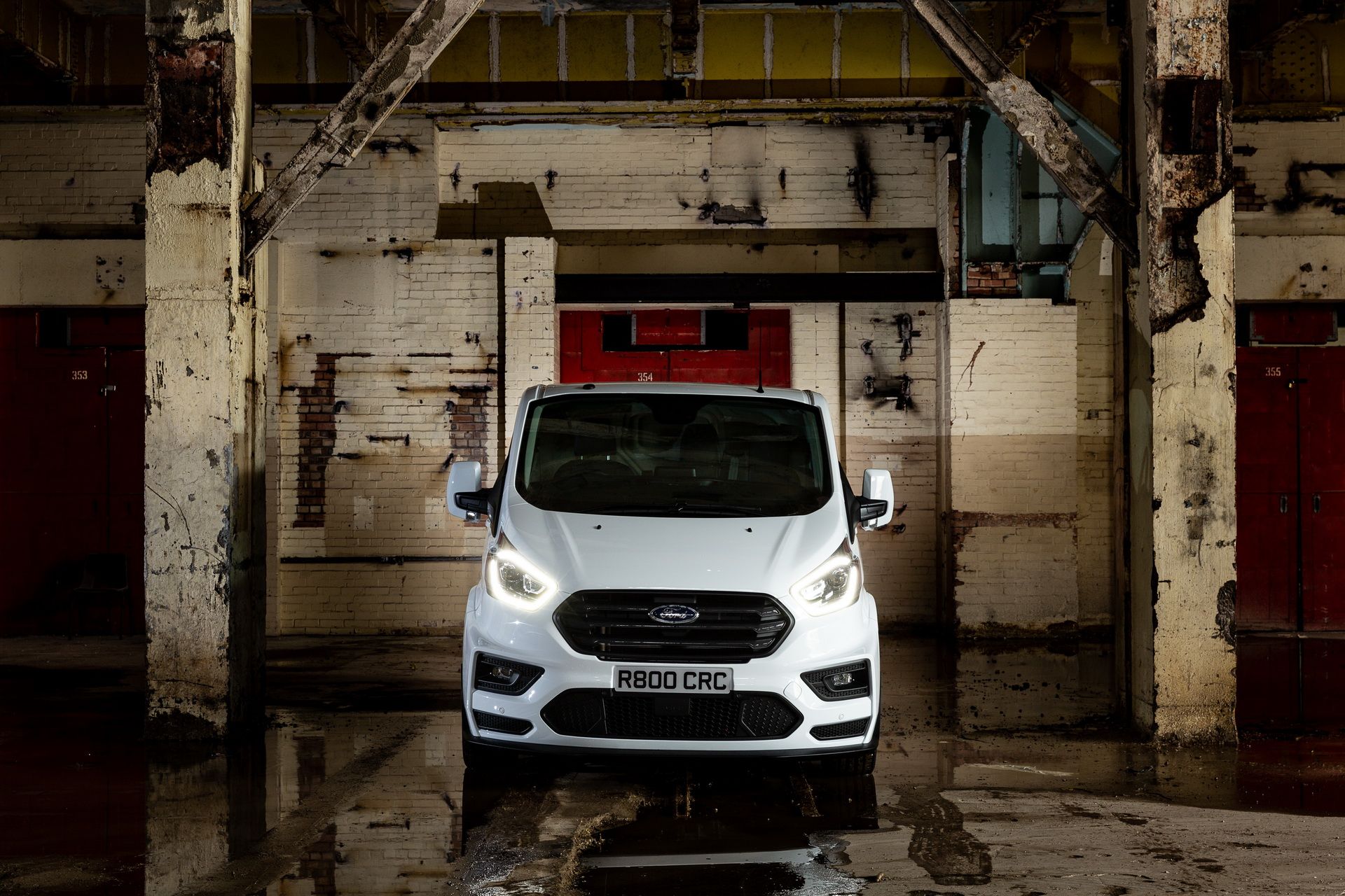 2018-ms-rt-ford-transit-custom-67 Rally-Inspired MS-RT Ford Transit Custom Is Soccer Dad’s Van