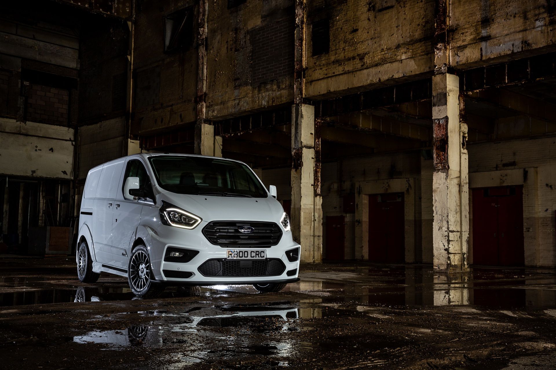 2018-ms-rt-ford-transit-custom-69 Rally-Inspired MS-RT Ford Transit Custom Is Soccer Dad’s Van