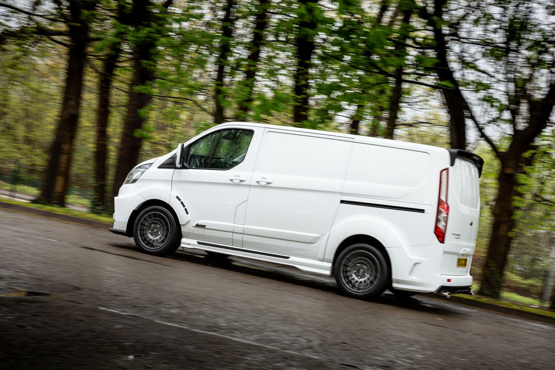 2018-ms-rt-ford-transit-custom-88 Rally-Inspired MS-RT Ford Transit Custom Is Soccer Dad’s Van