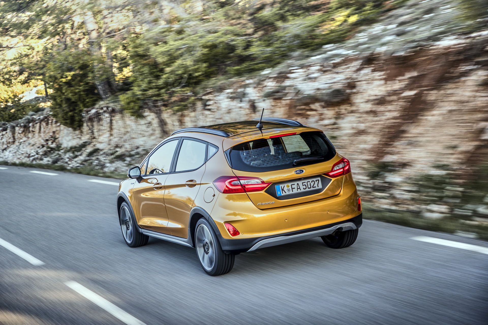 2018_Ford_Fiesta_ACTIVE_08 New Ford Fiesta Active Launched In Europe Looking Rugged And Fun