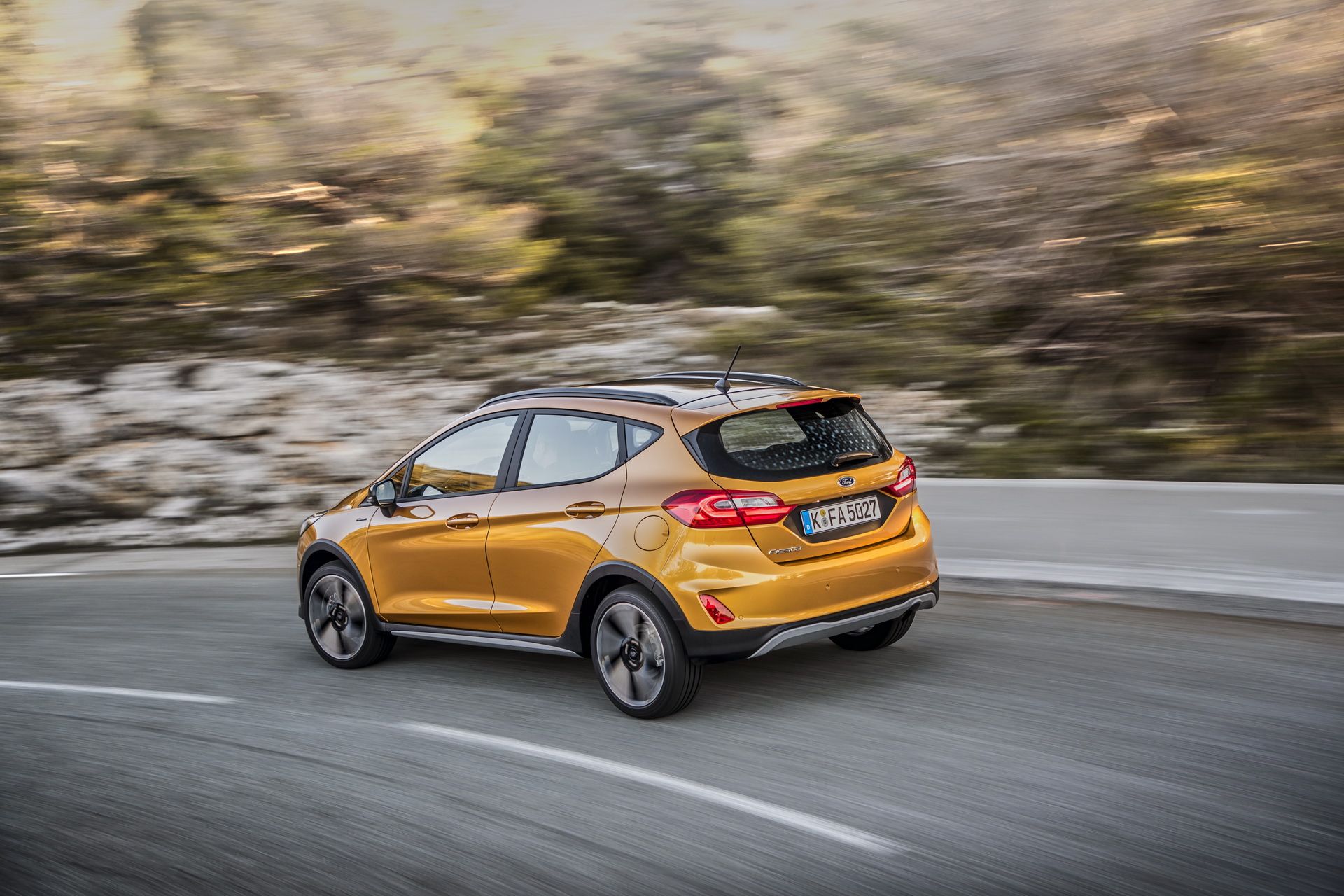 2018_Ford_Fiesta_ACTIVE_09 New Ford Fiesta Active Launched In Europe Looking Rugged And Fun