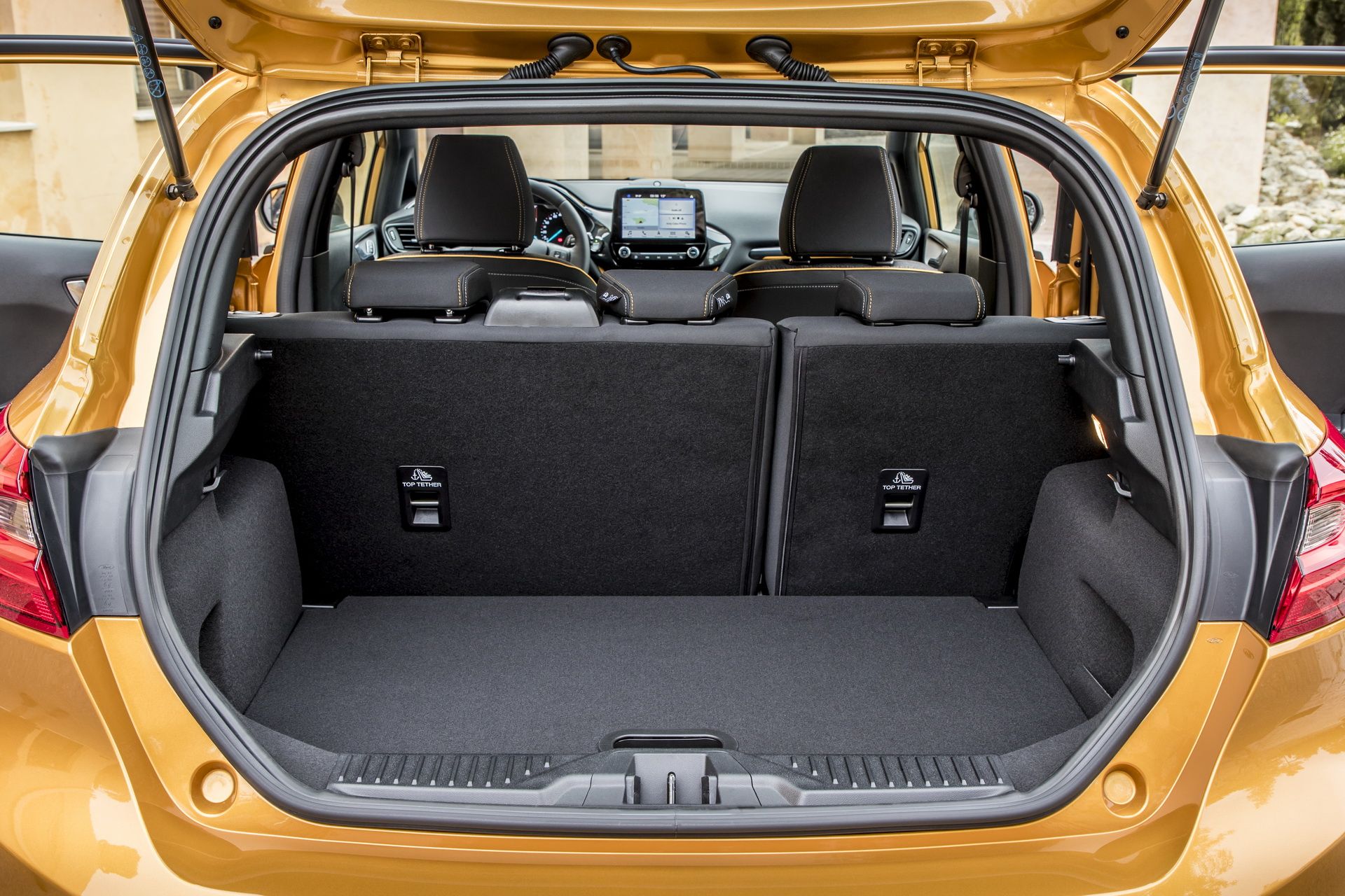 2018_Ford_Fiesta_ACTIVE_18 New Ford Fiesta Active Launched In Europe Looking Rugged And Fun